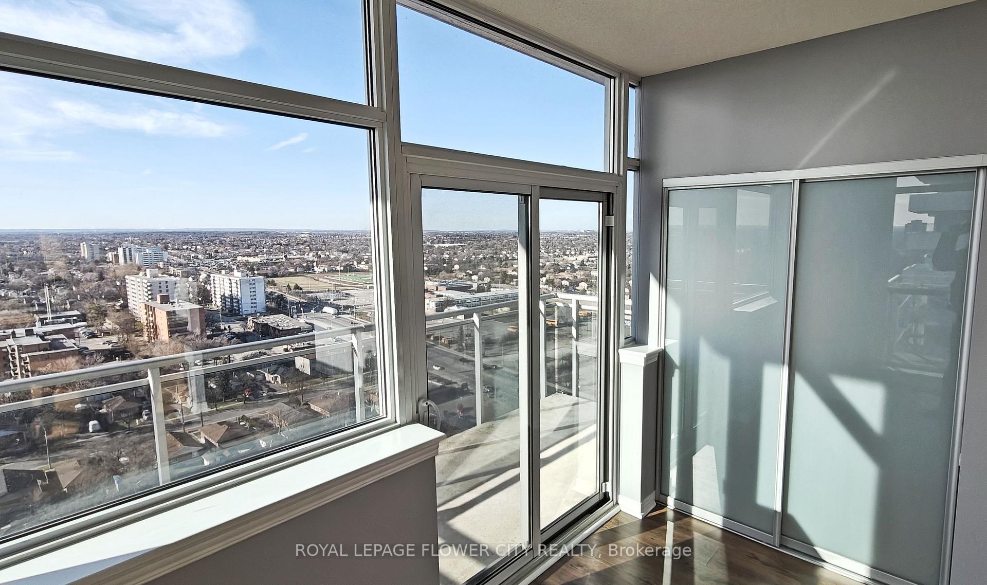 Photo 3 of Unit 2307, 215 Queen Street, Brampton, Queen Street Corridor — HOMEH