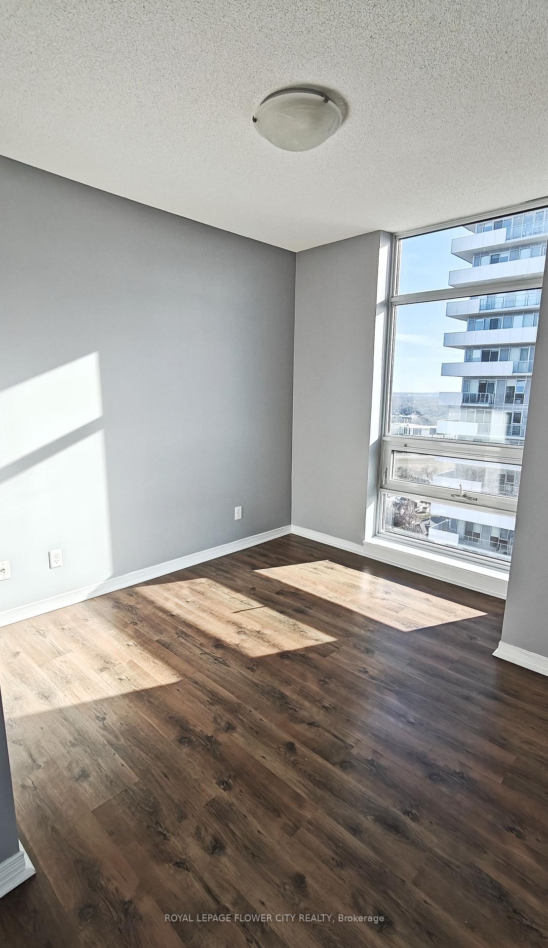 Photo 7 of Unit 2307, 215 Queen Street, Brampton, Queen Street Corridor — HOMEH