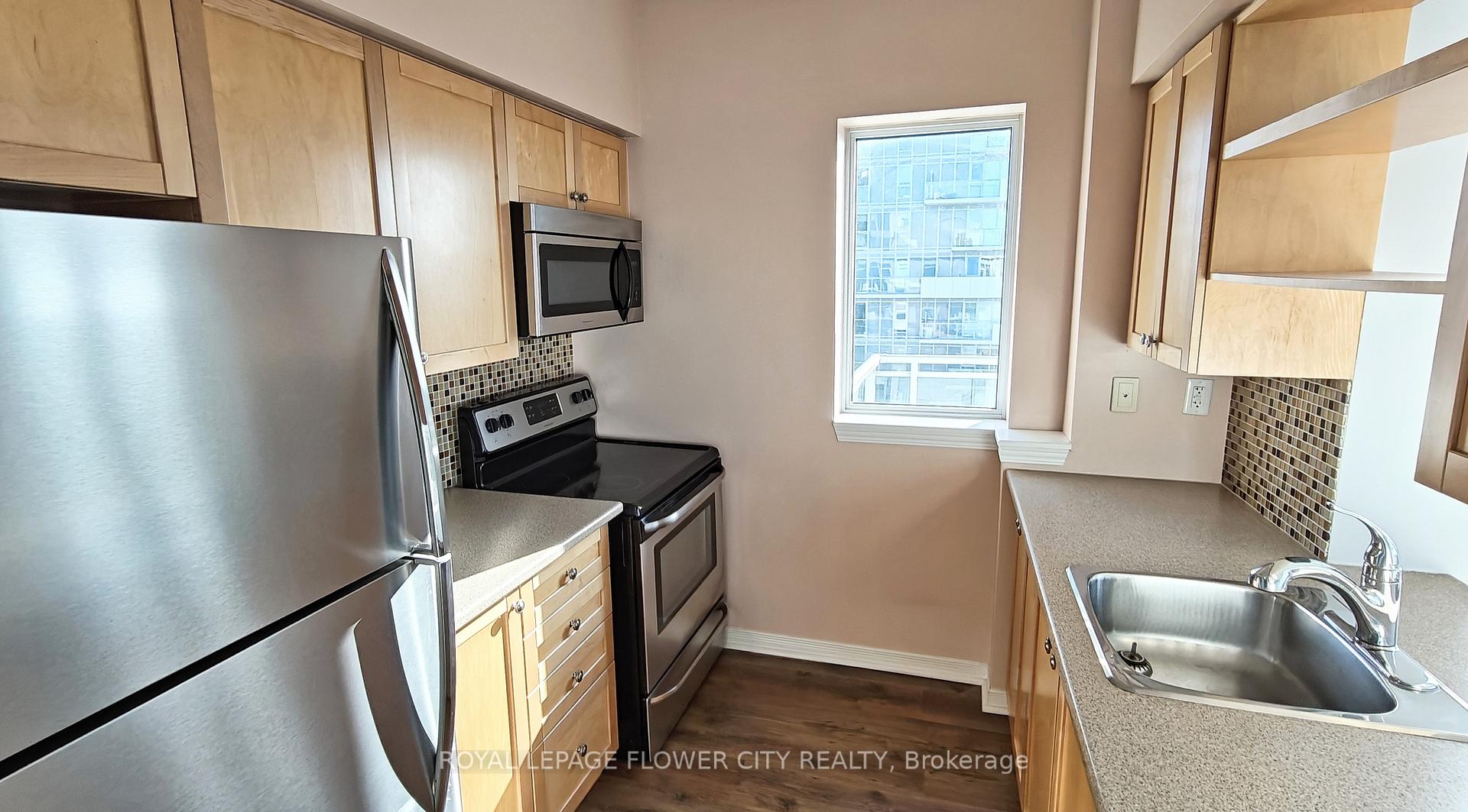 Photo 9 of Unit 2307, 215 Queen Street, Brampton, Queen Street Corridor — HOMEH