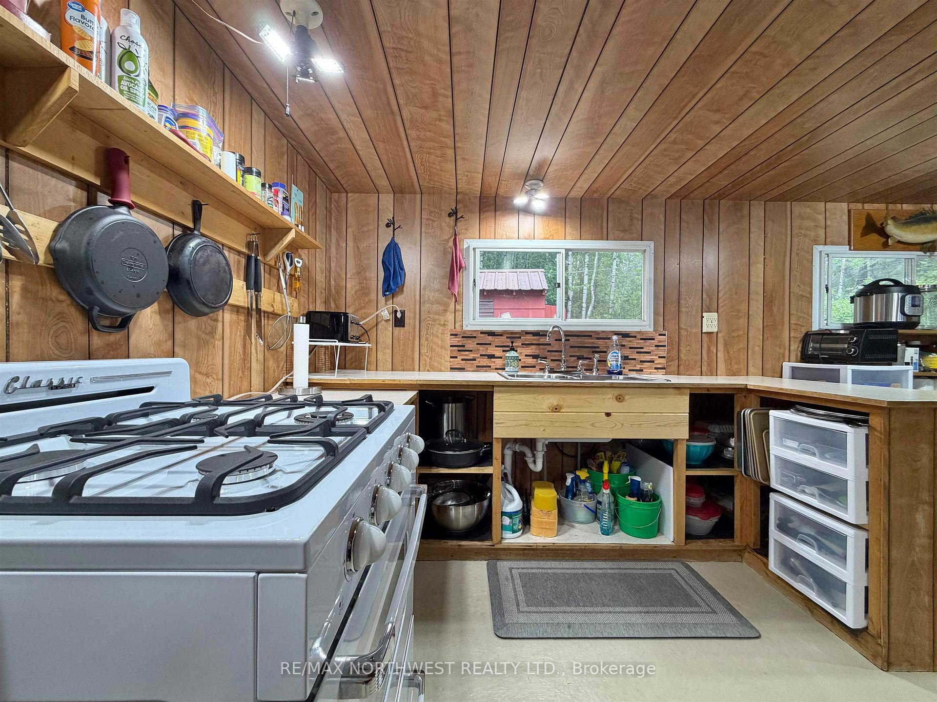 Photo 11 of PCL18453 Red Gut, Rainy River Remote Area — HOMEH