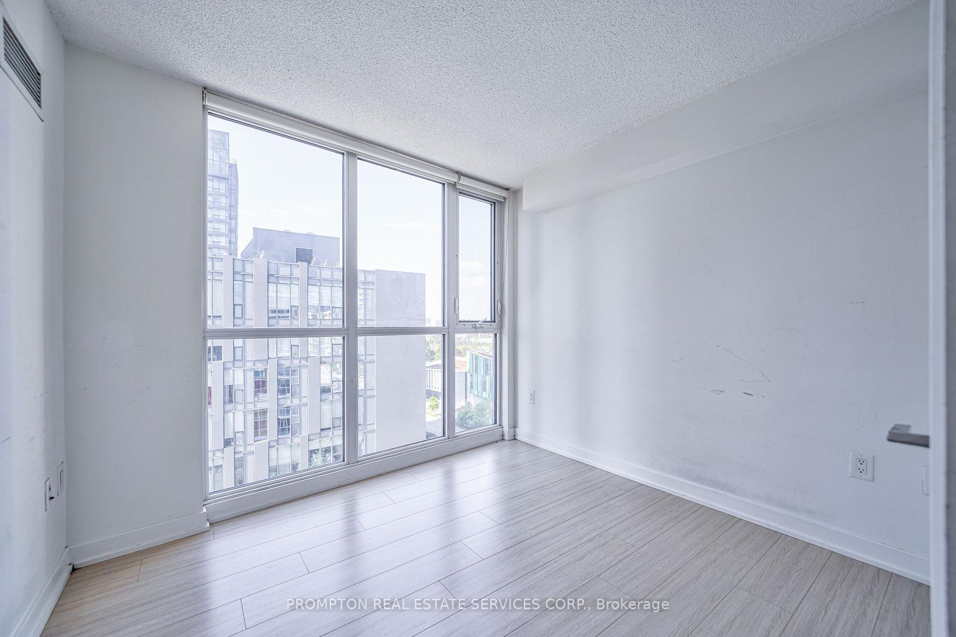 Photo 12 of Unit 906, 85 Queens Wharf Road, Toronto, Waterfront Communities — HOMEH