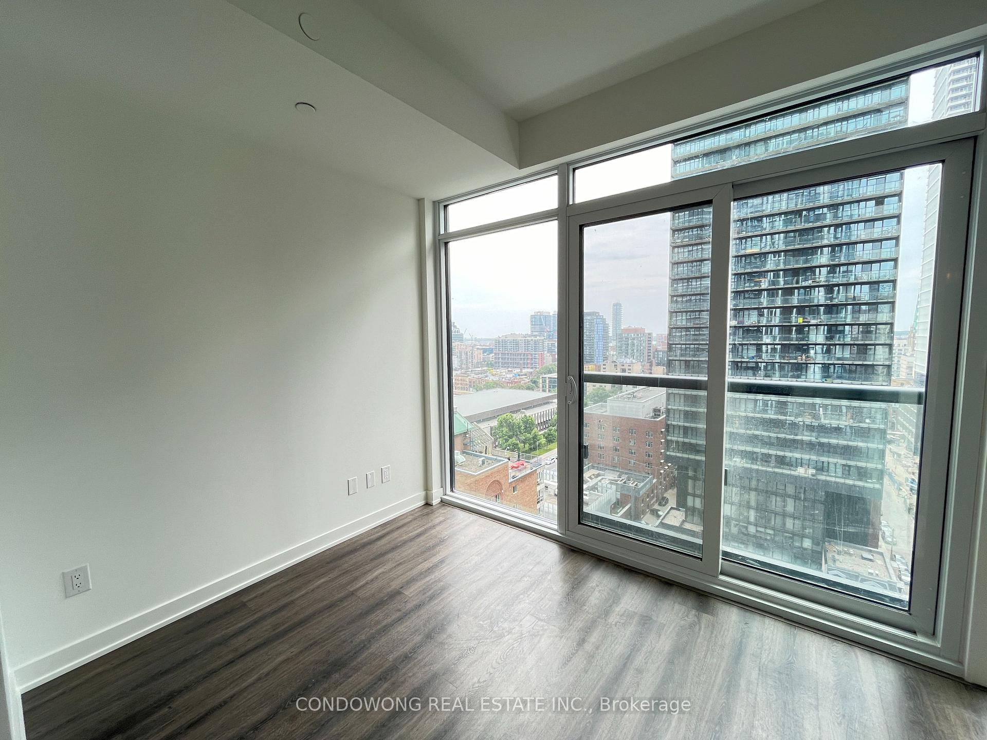 Photo 3 of Unit 1503, 65 Mutual Street, Toronto, Church-Yonge Corridor — HOMEH