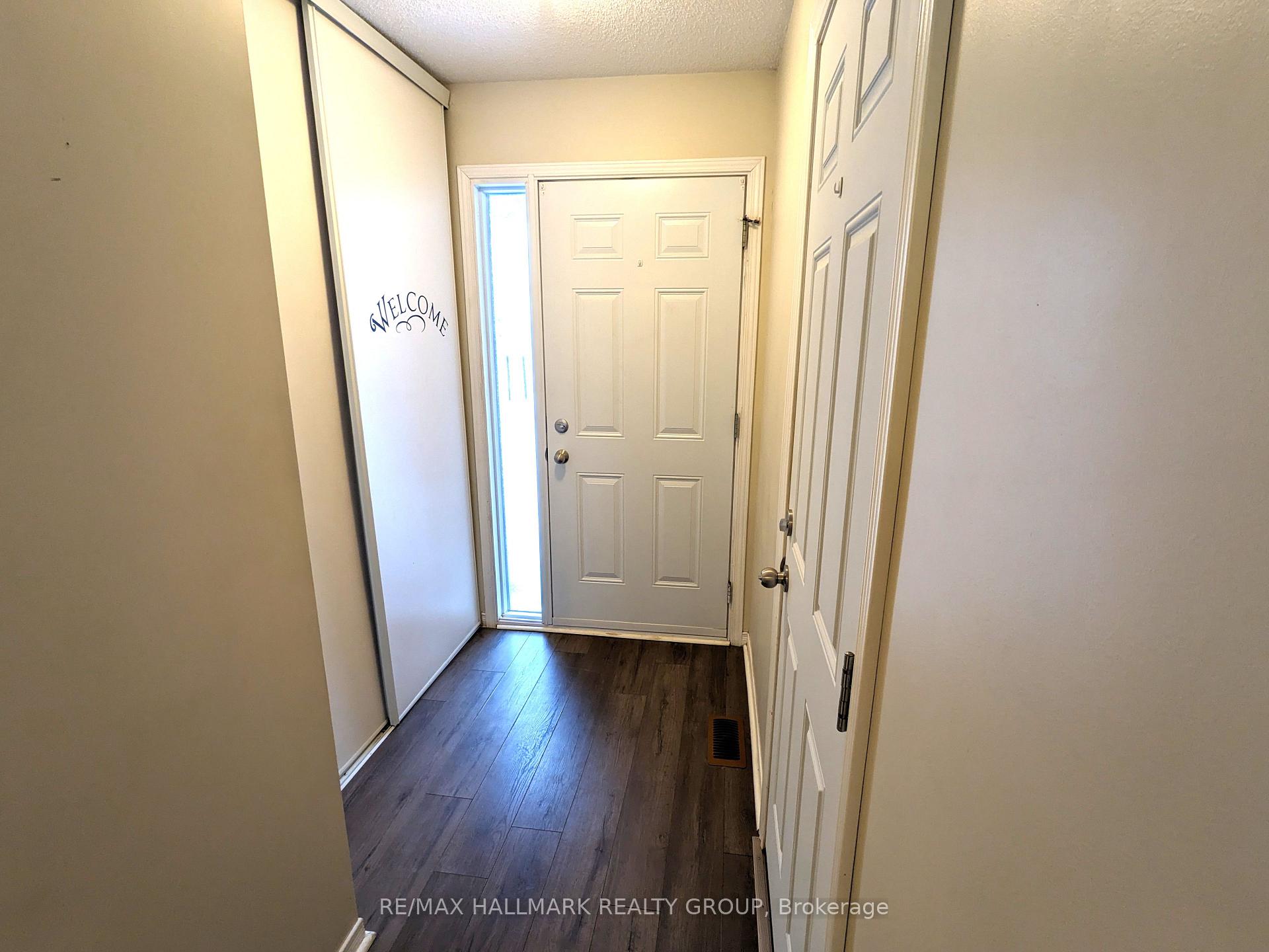 Photo 3 of Unit 21, 6464 Colony Square, Ottawa, Convent Glen North — HOMEH