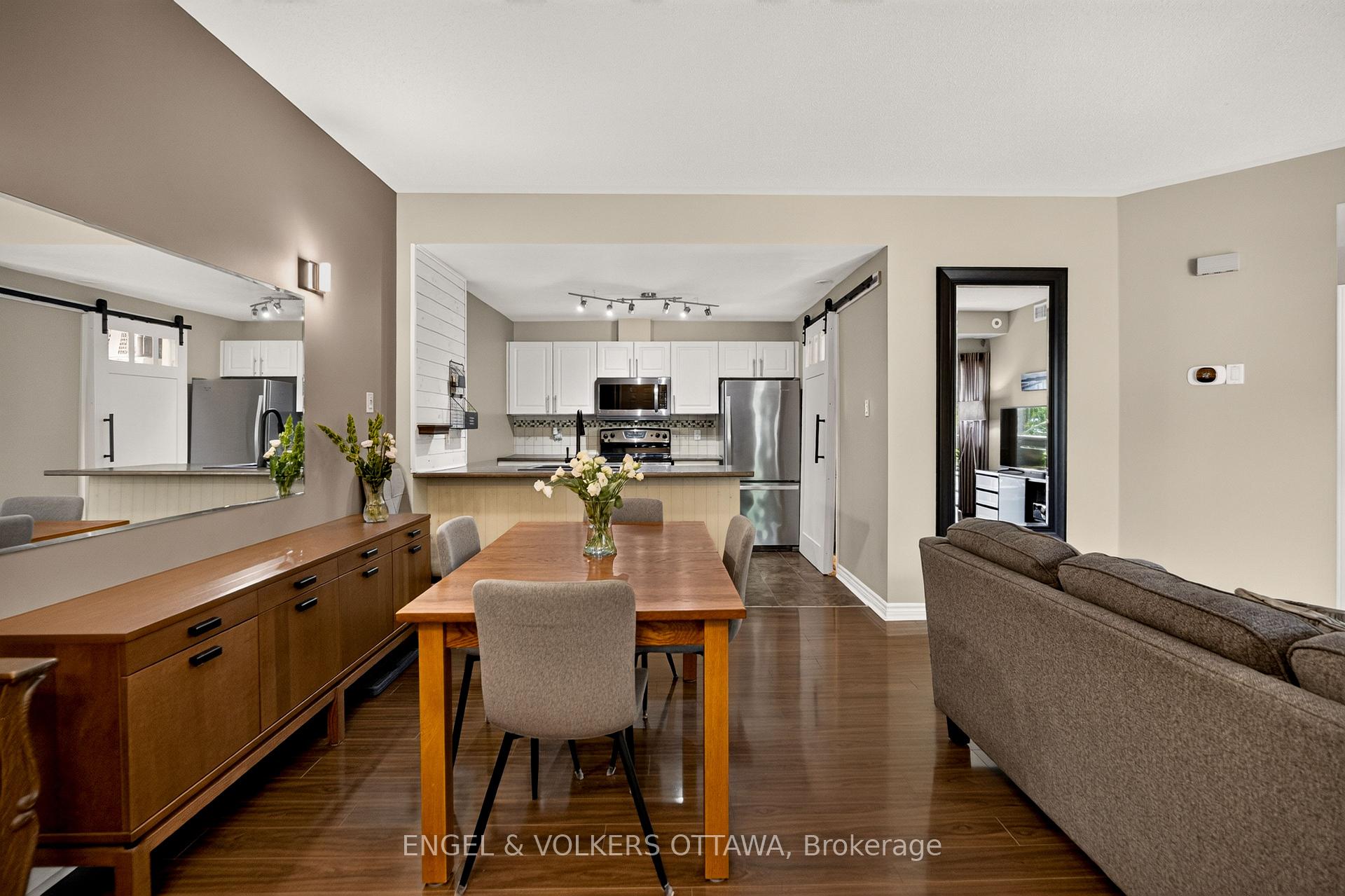 Photo 12 of Unit 4, 165 Waterbridge Drive, Ottawa, Barrhaven East — HOMEH