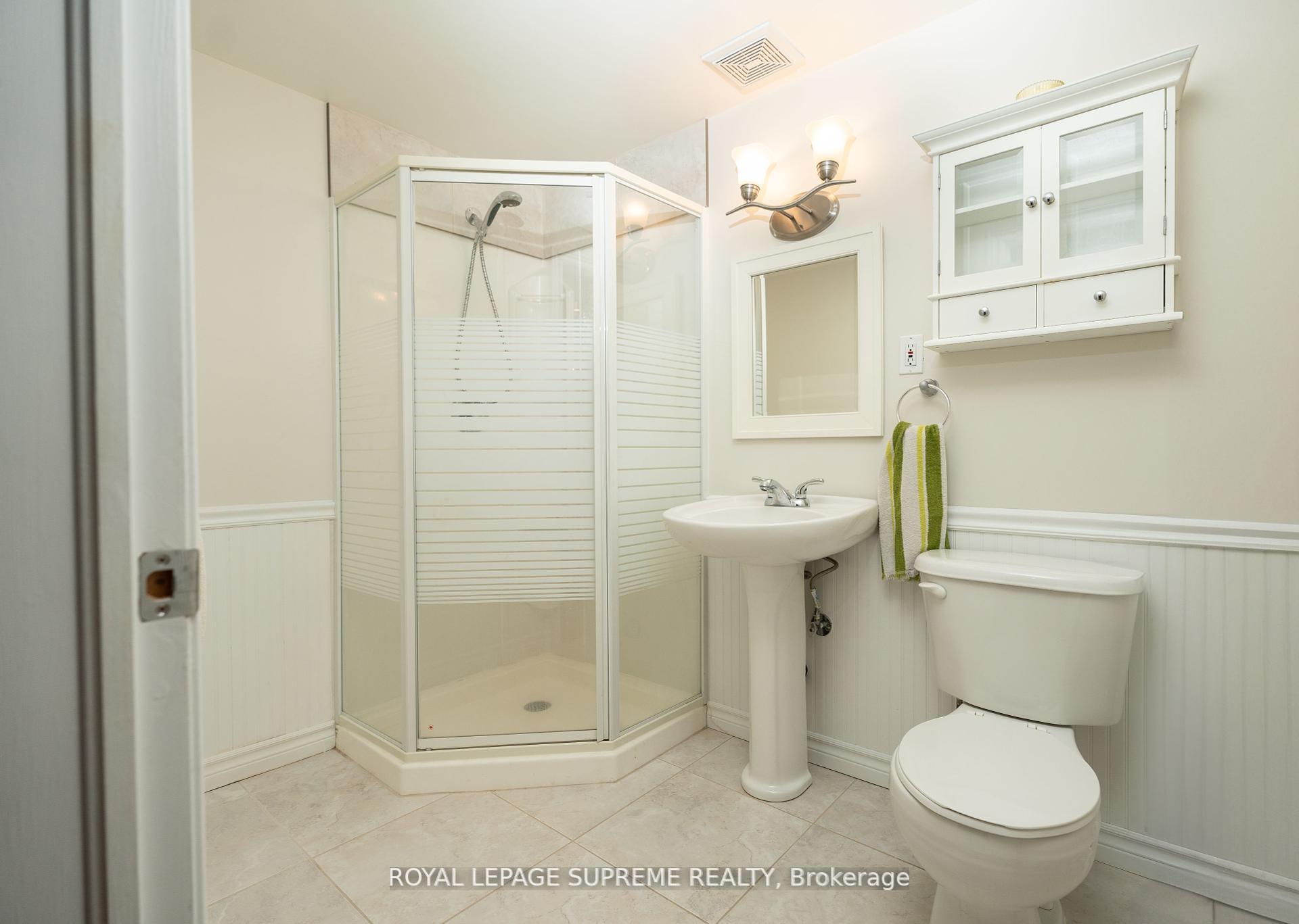 Photo 11 of 31 1/2 Thorold Road, Welland, Prince Charles — HOMEH