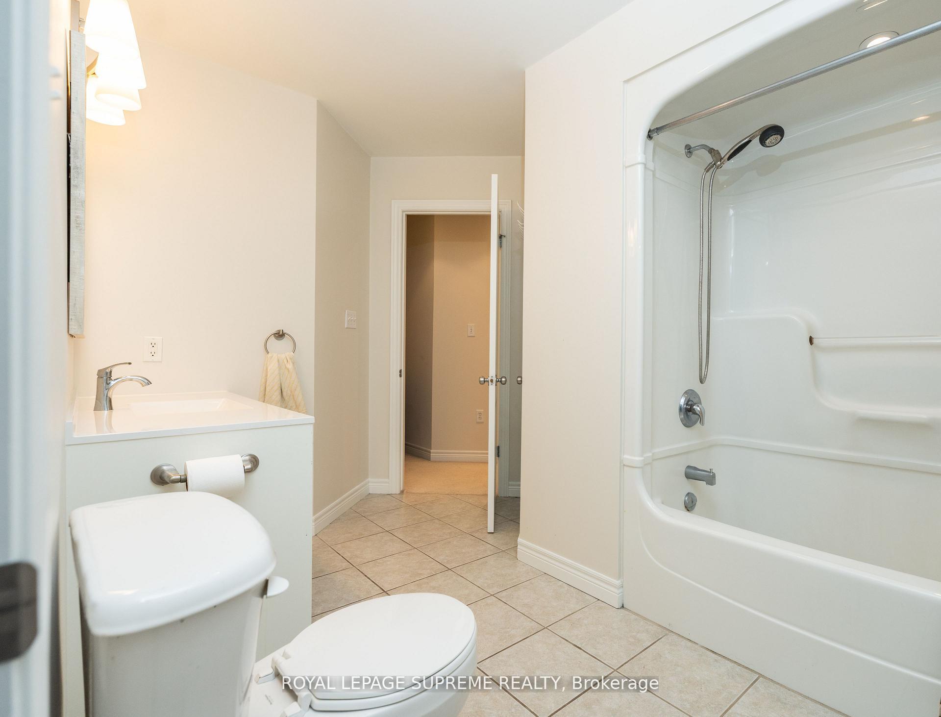 Photo 20 of 31 1/2 Thorold Road, Welland, Prince Charles — HOMEH