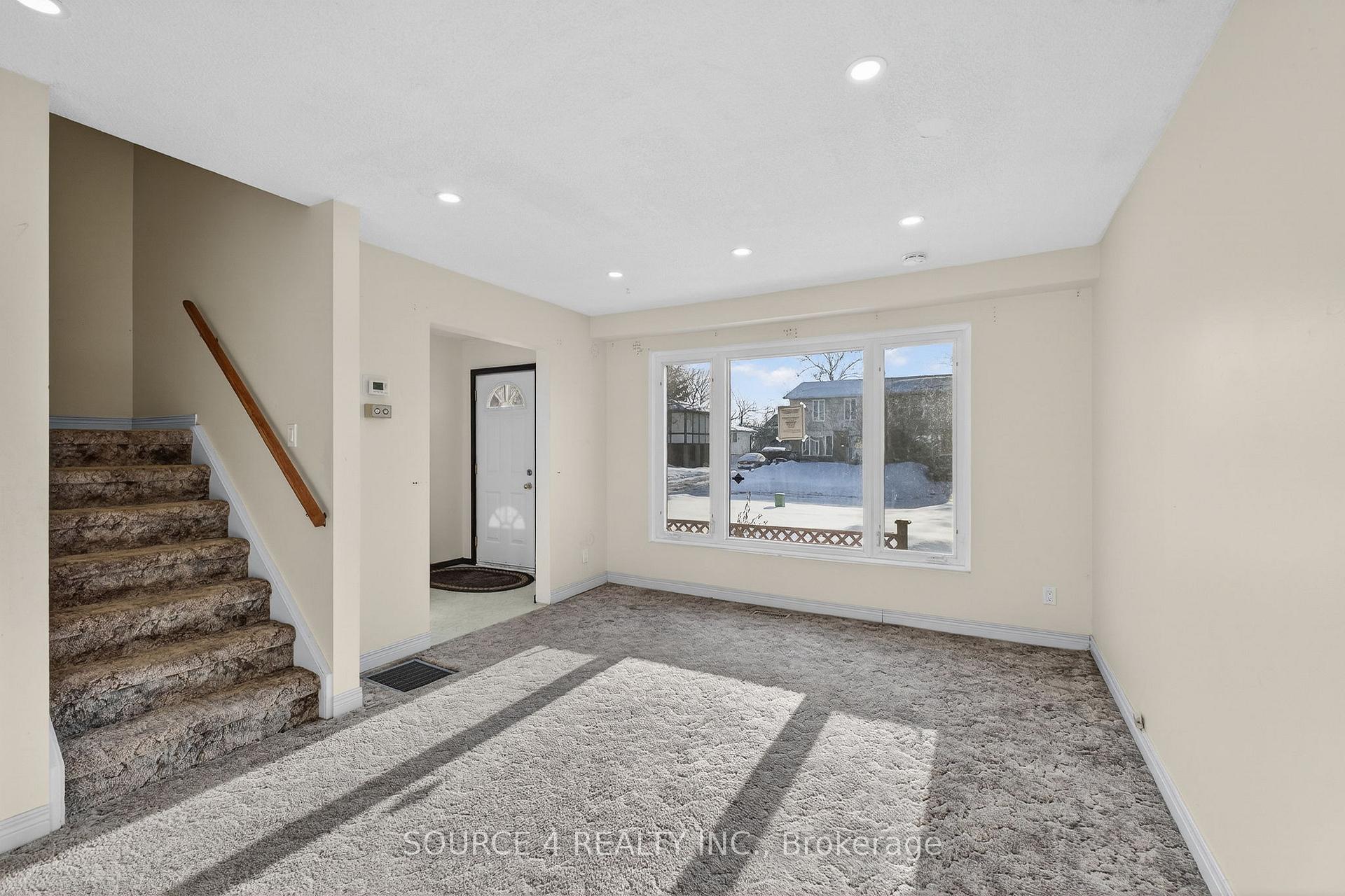 Photo 8 of 70 Griselda Crescent, Brampton, Northgate — HOMEH