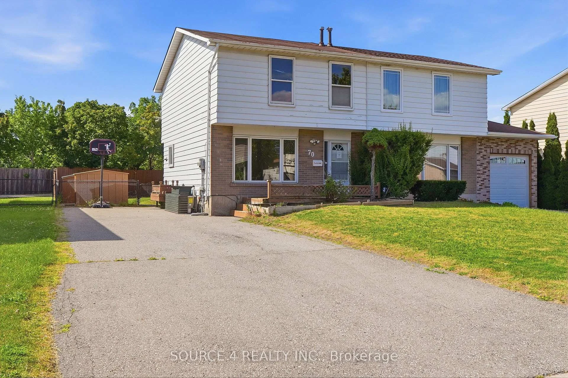 Photo 4 of 70 Griselda Crescent, Brampton, Northgate — HOMEH