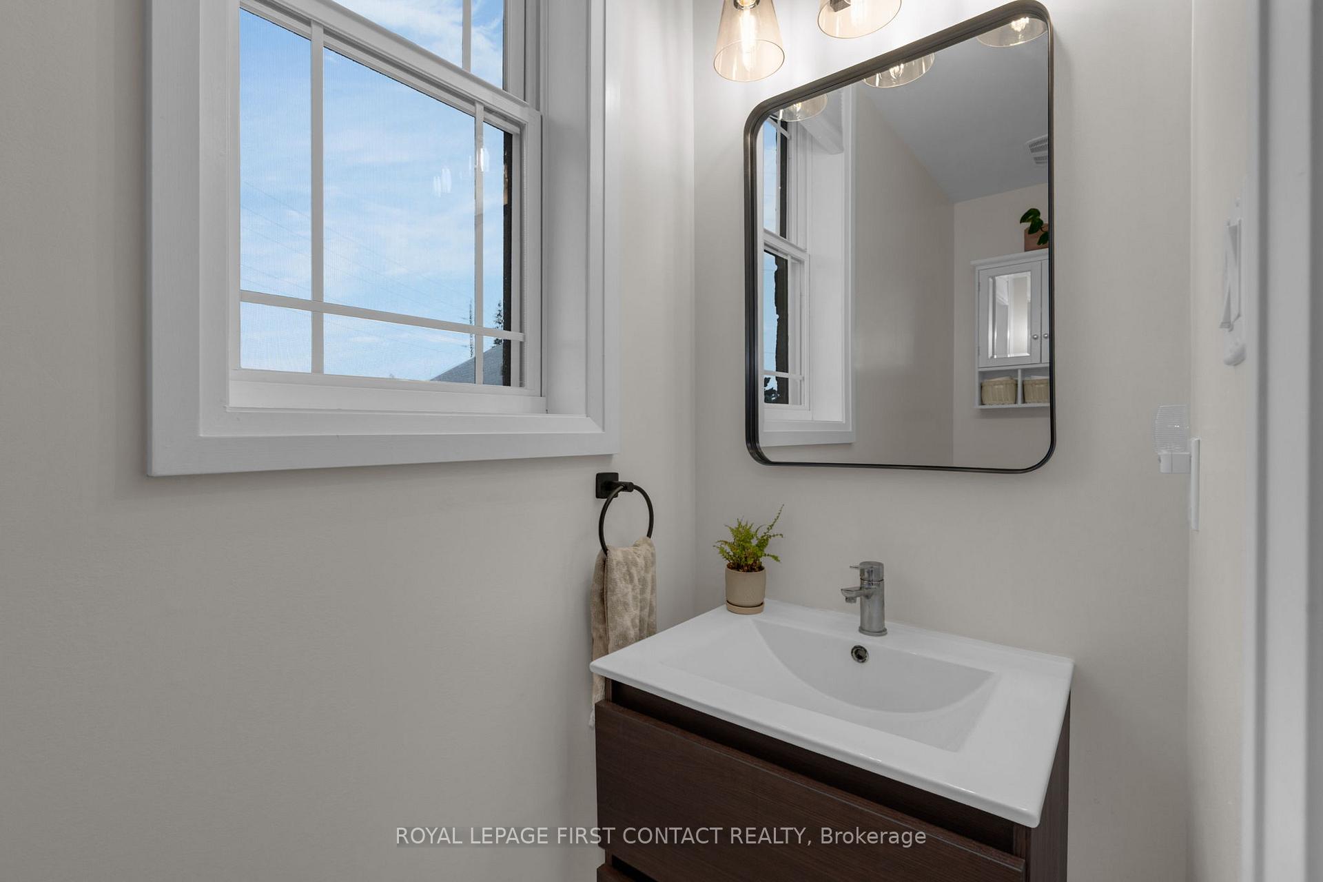 Photo 5 of Unit 21, 376 Blake Street, Barrie, Codrington — HOMEH