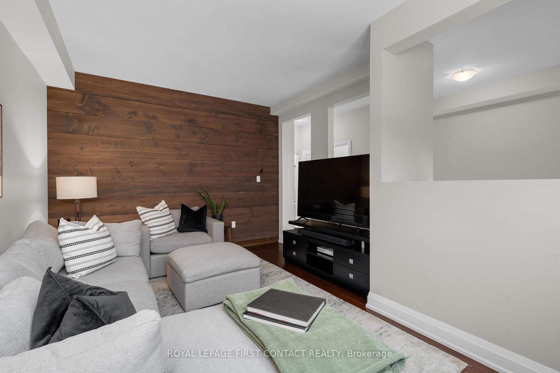 Photo 7 of Unit 21, 376 Blake Street, Barrie, Codrington — HOMEH