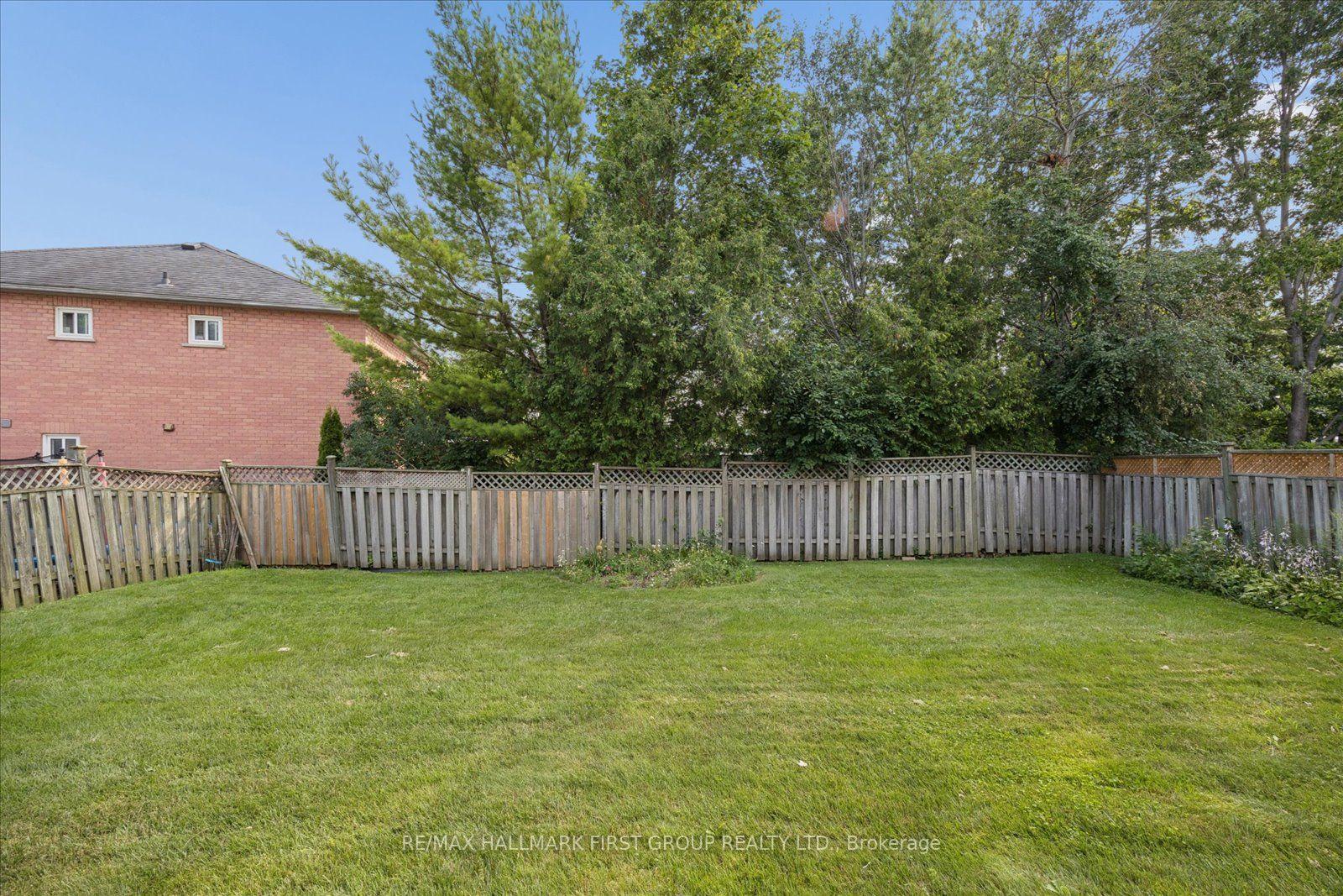 Photo 26 of 77 Willowbrook Drive, Whitby, Pringle Creek — HOMEH