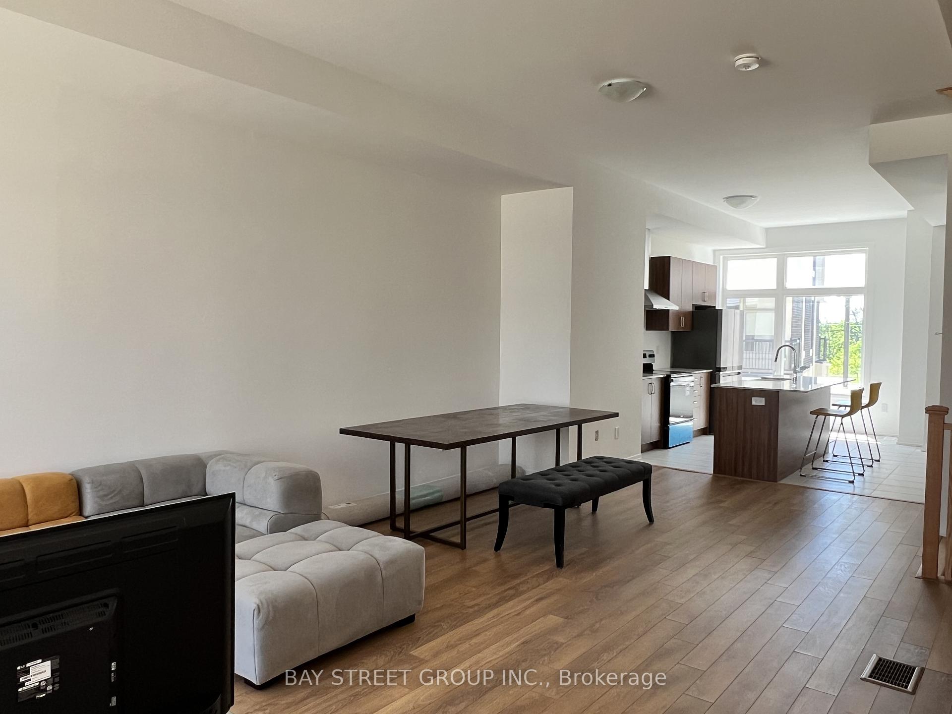Photo 10 of 25 Albert Firman Lane, Markham, Cachet — HOMEH