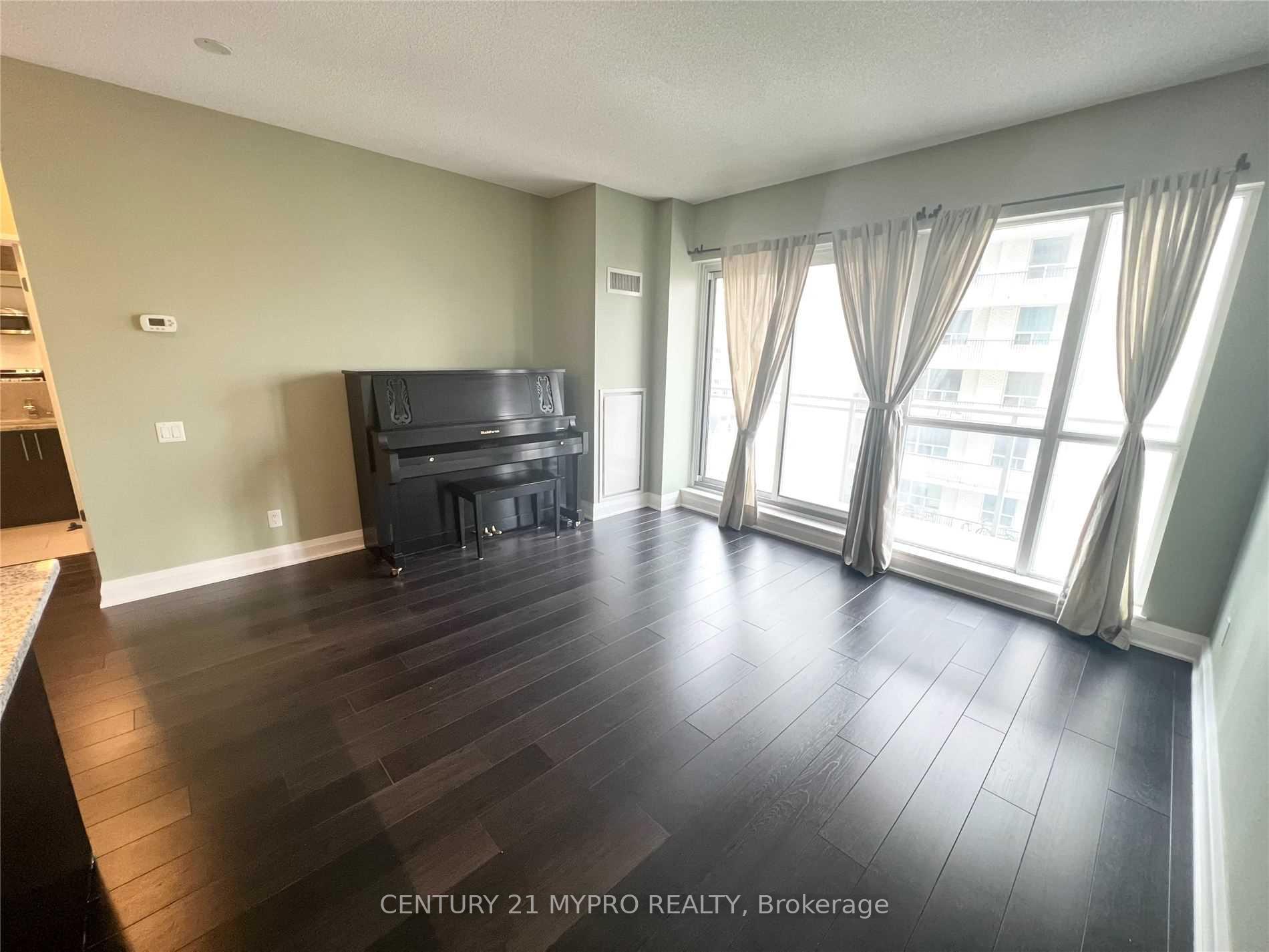 Photo 5 of Unit 701, 83 Redpath Avenue, Toronto, Mount Pleasant West — HOMEH