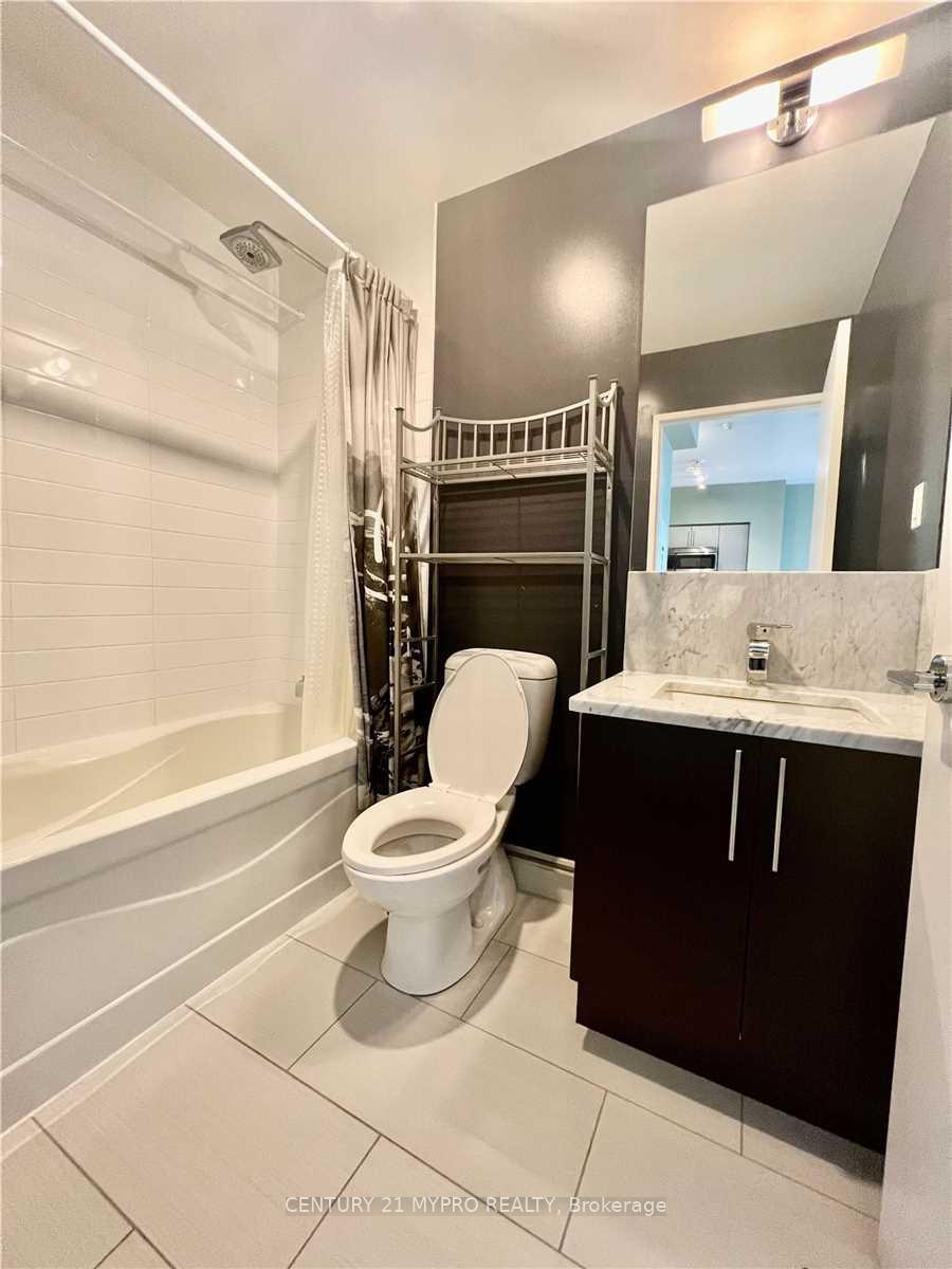 Photo 12 of Unit 701, 83 Redpath Avenue, Toronto, Mount Pleasant West — HOMEH