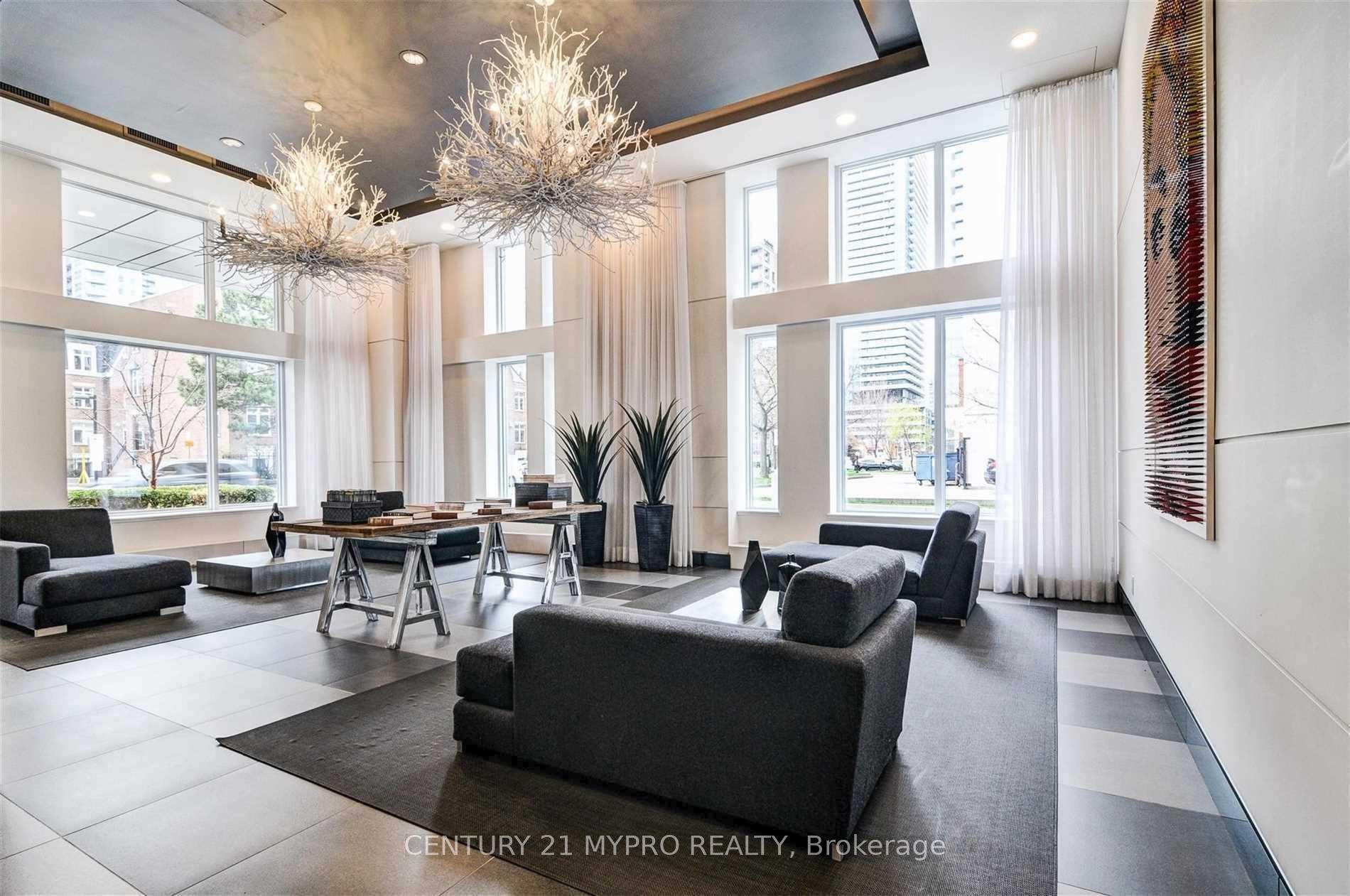 Photo 15 of Unit 701, 83 Redpath Avenue, Toronto, Mount Pleasant West — HOMEH