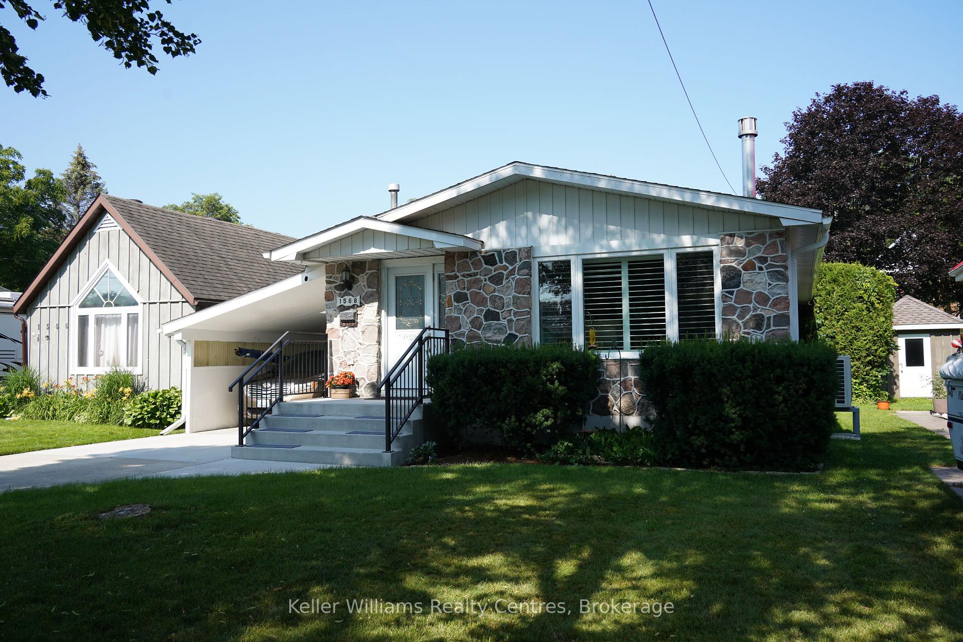 Front of 1568 5th Avenue