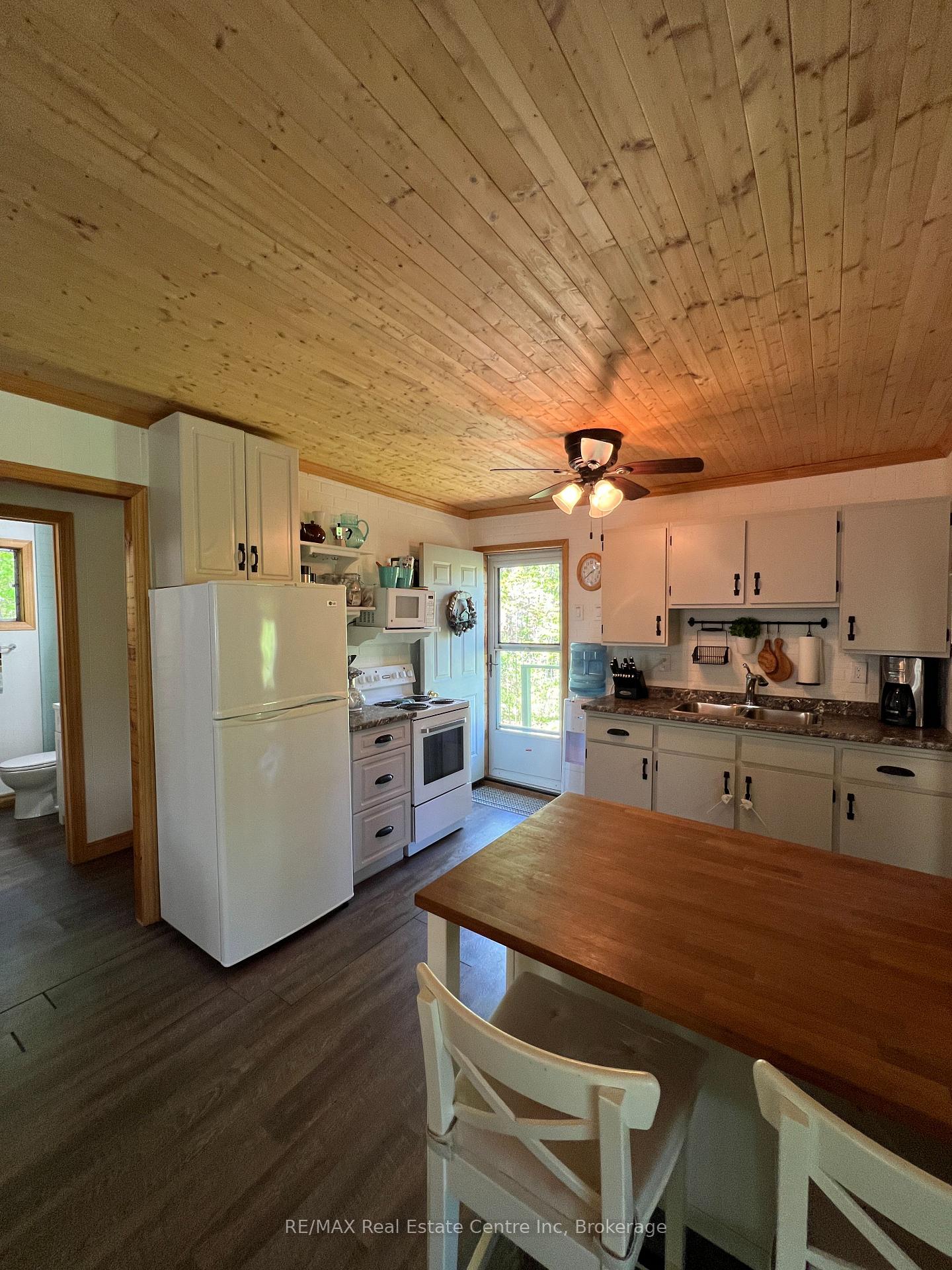 Photo 9 of 30 Pine Cone Lane, Frontenac, Frontenac South — HOMEH