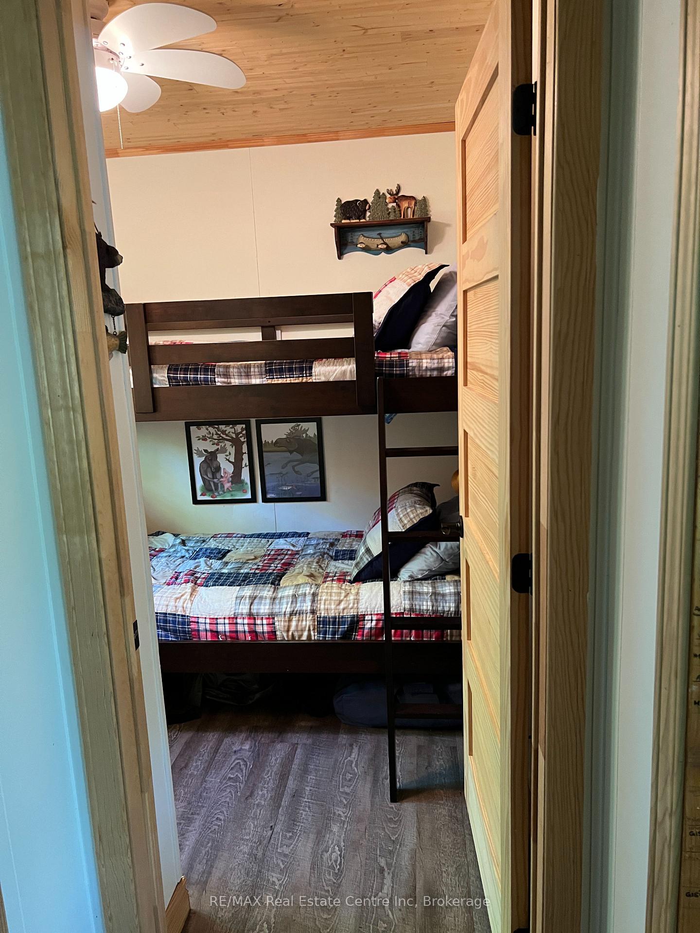 Photo 17 of 30 Pine Cone Lane, Frontenac, Frontenac South — HOMEH