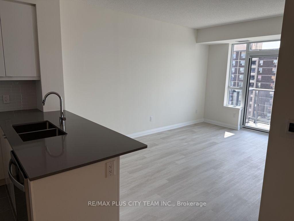 Photo 5 of Unit 1308, 3260 Sheppard Avenue E, Scarborough, Tam O'Shanter-Sullivan — HOMEH