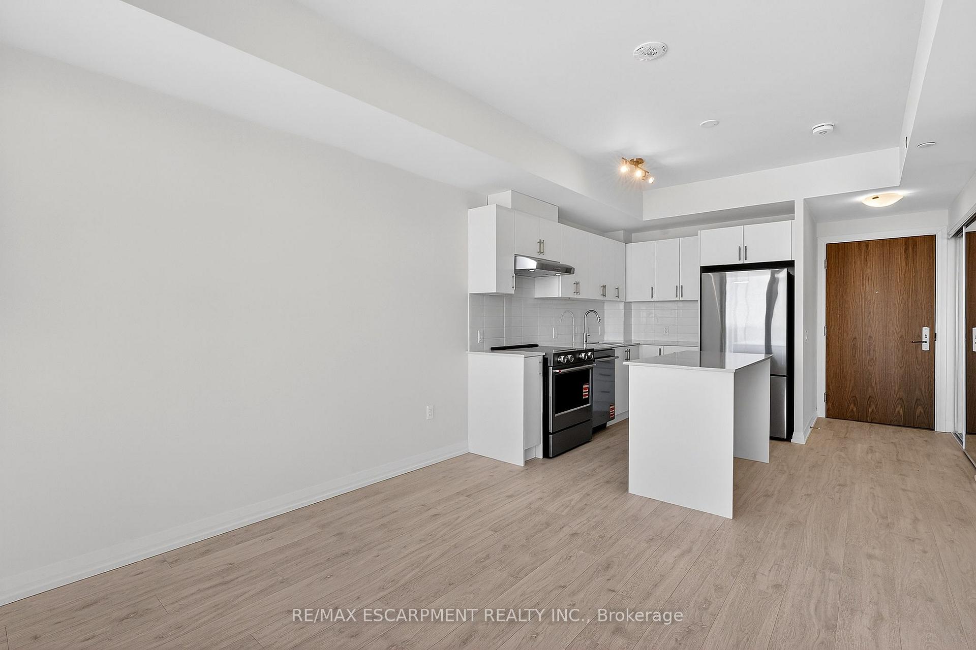 Photo 11 of Unit 2408, 27 Korda Gate, Vaughan, Vellore Village — HOMEH