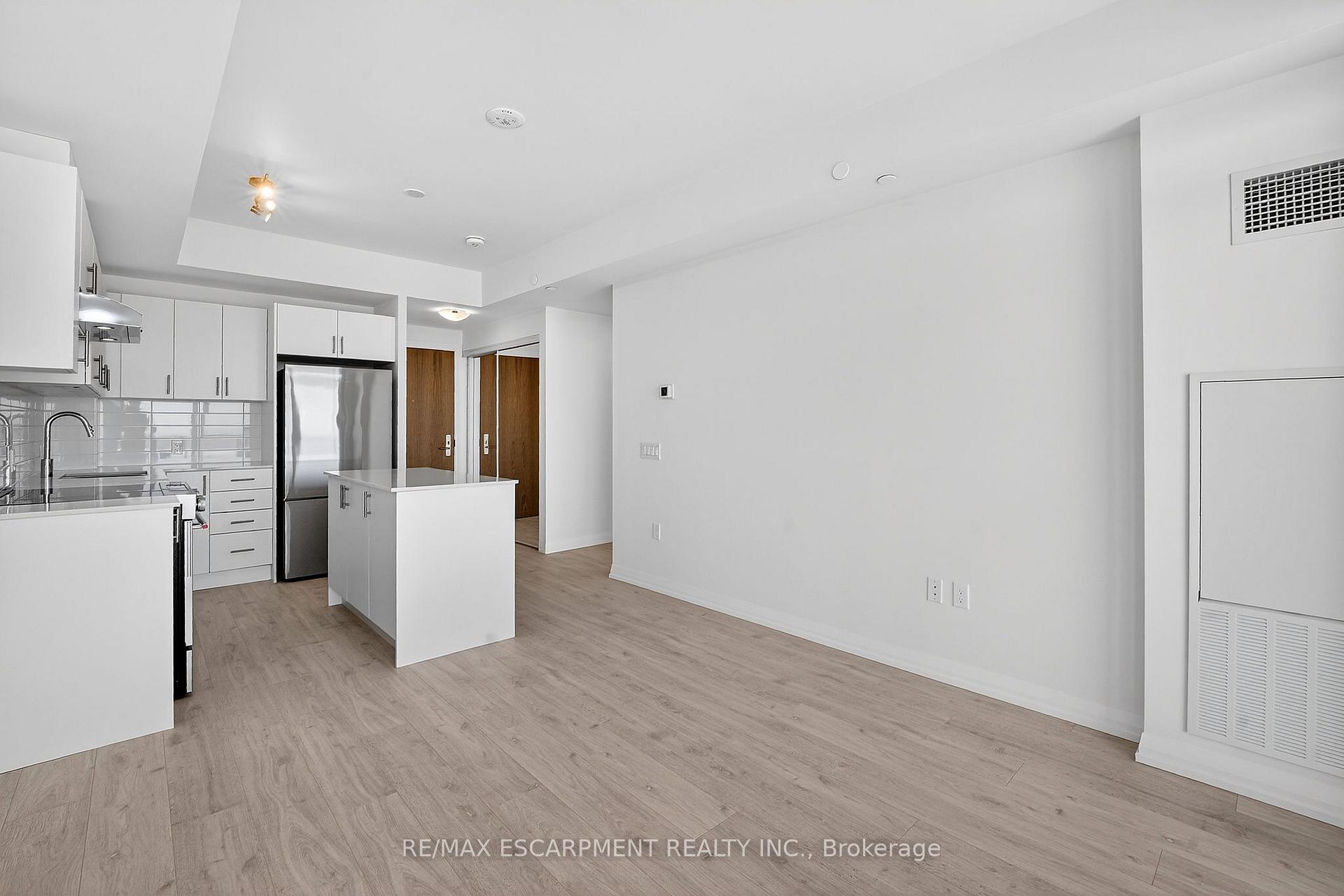 Photo 12 of Unit 2408, 27 Korda Gate, Vaughan, Vellore Village — HOMEH