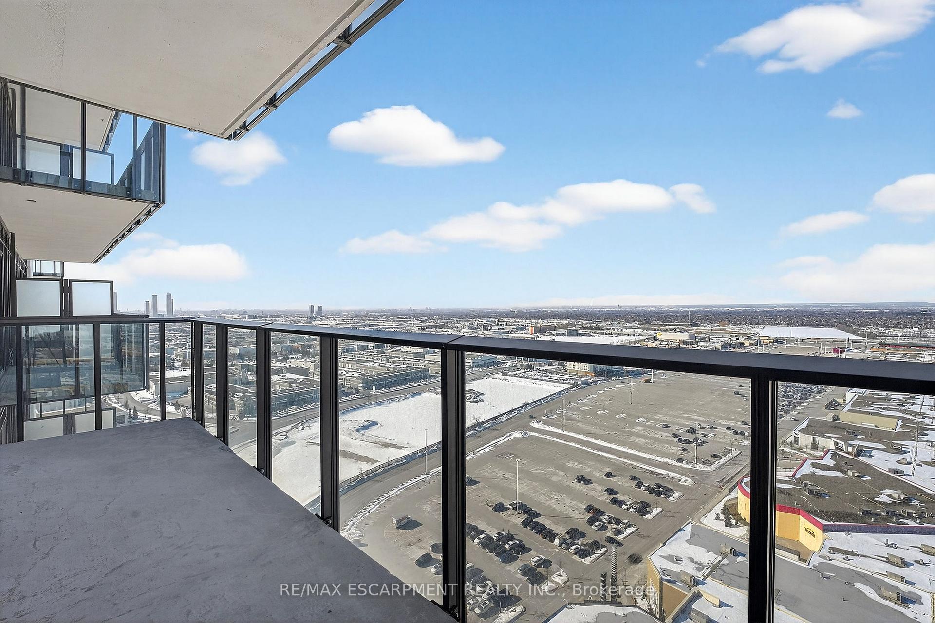 Photo 16 of Unit 2408, 27 Korda Gate, Vaughan, Vellore Village — HOMEH