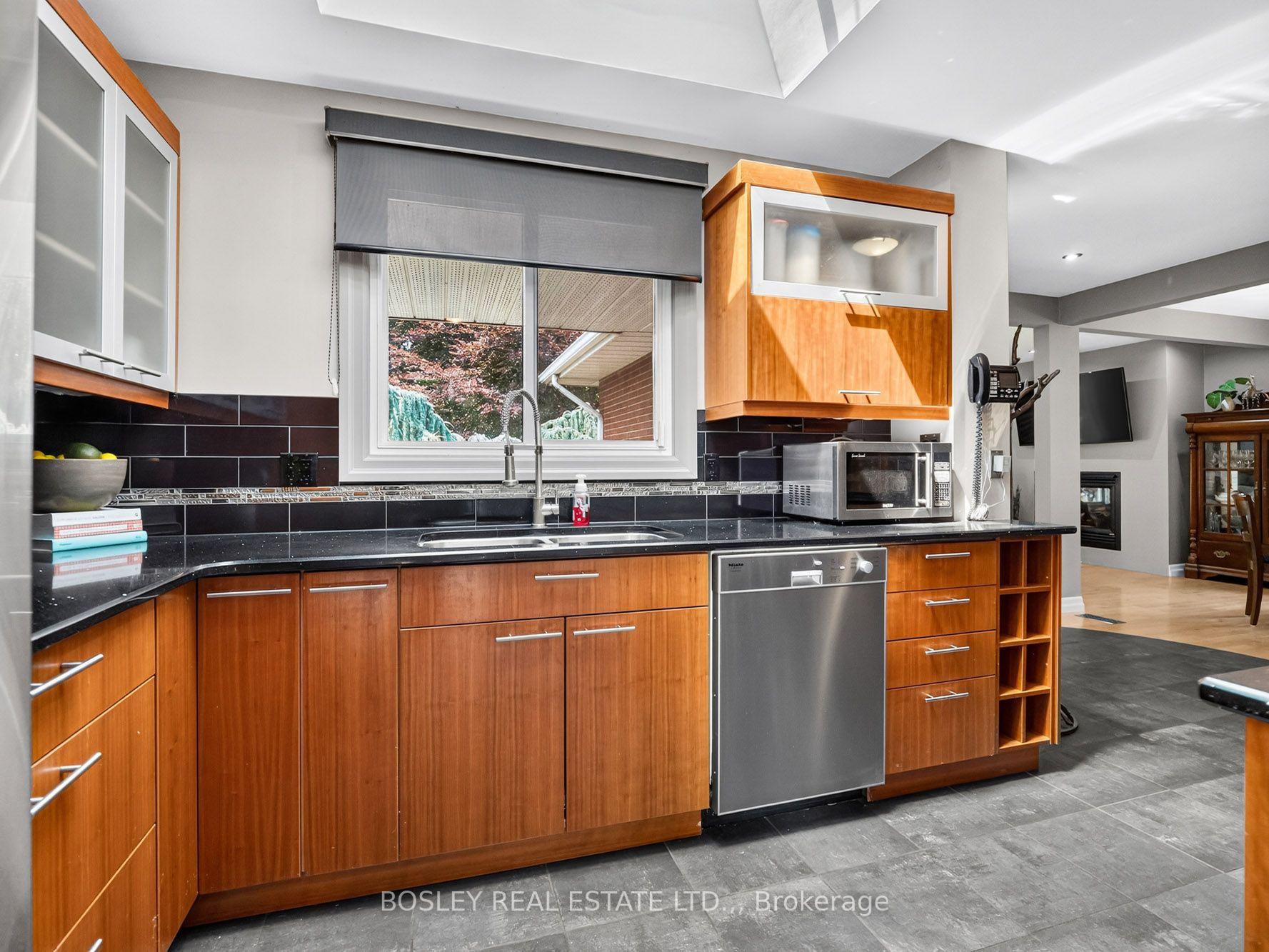 Photo 12 of 6 Samuel Court, St. Catharines, Lakeshore — HOMEH