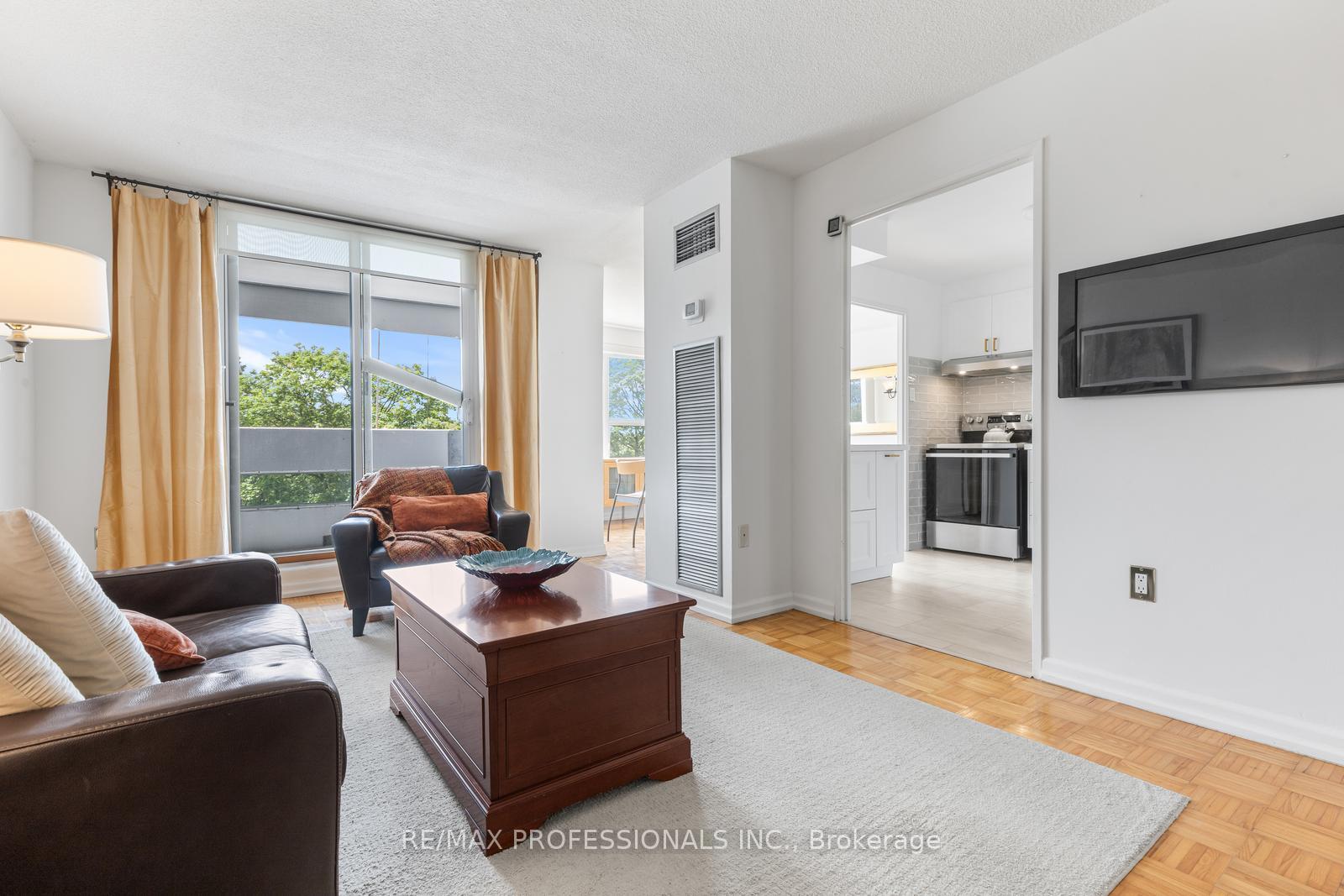 Photo 7 of Unit 406, 475 The West Mall, Etobicoke, Etobicoke West Mall — HOMEH