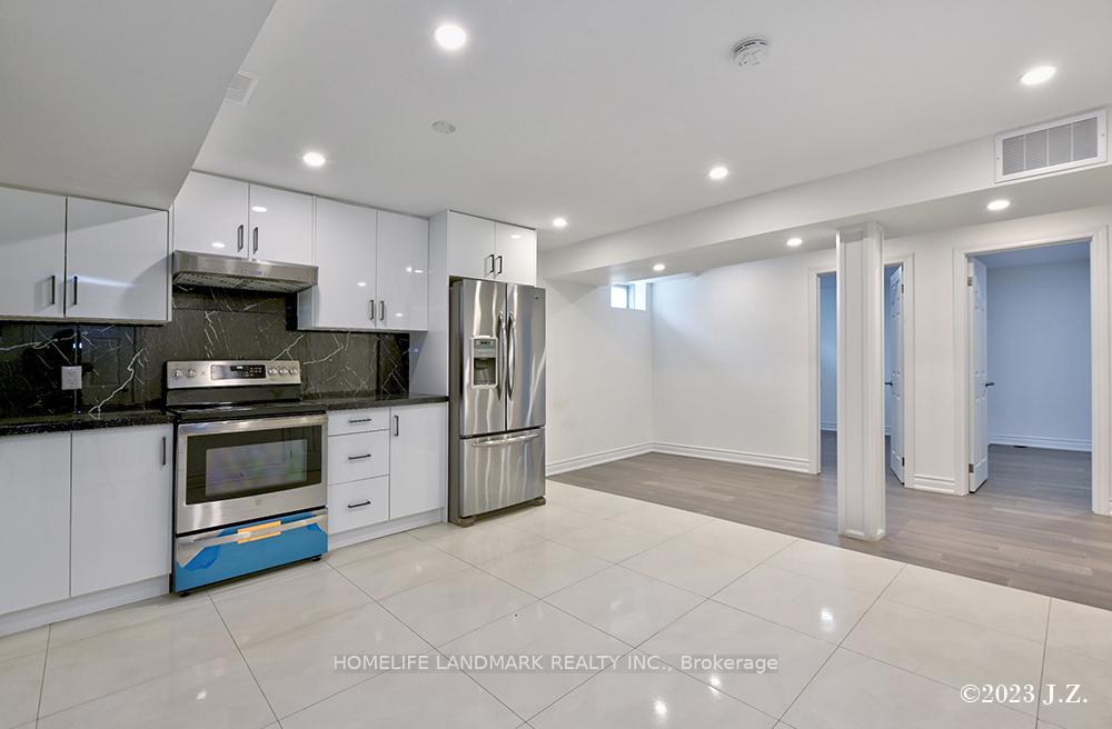 Photo 5 of 17 Elderslie Crescent, Vaughan, Kleinburg — HOMEH