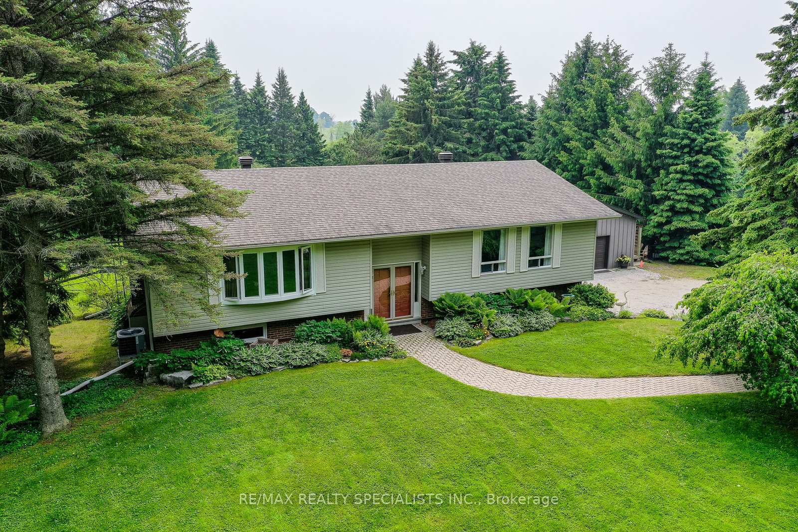 Photo 2 of 6739 Castlederg Side Road, Caledon, Rural Caledon — HOMEH