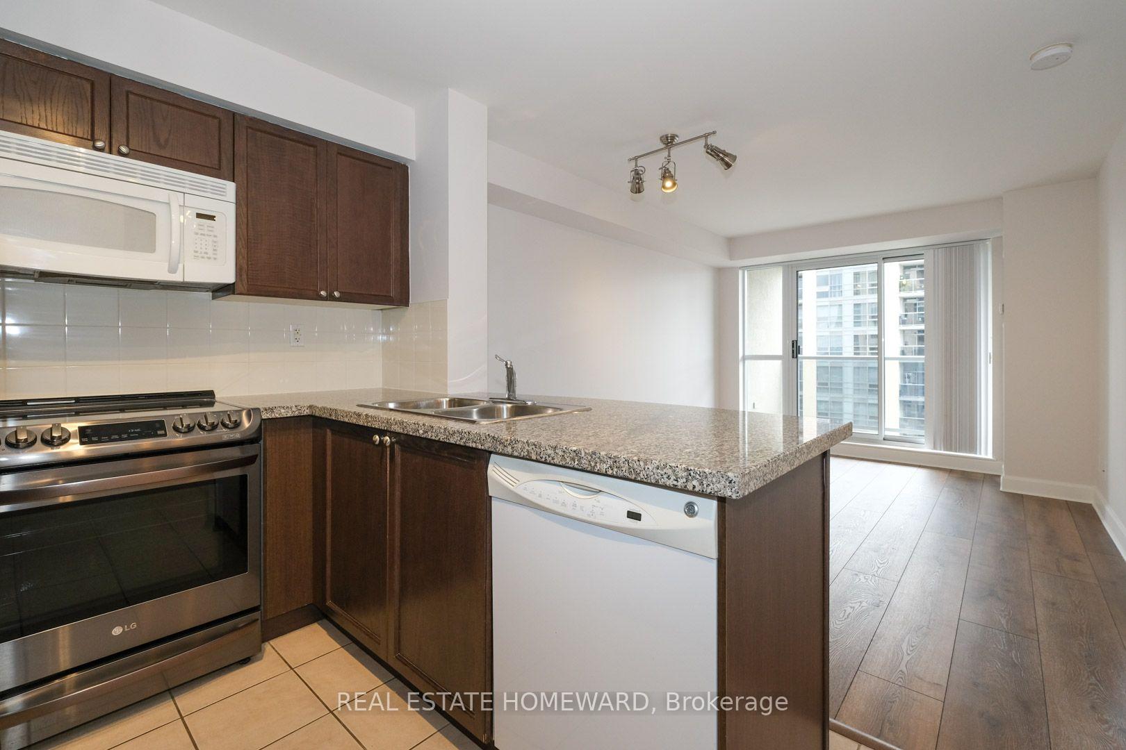 Photo 8 of Unit 1805, 5 Michael Power Place, Etobicoke, Islington-City Centre West — HOMEH