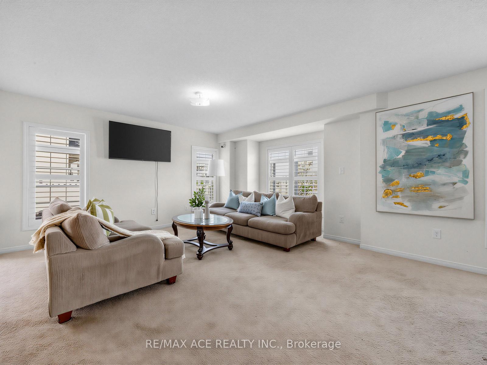 Photo 11 of 35 Turnerbury Avenue, Ajax, Central East — HOMEH