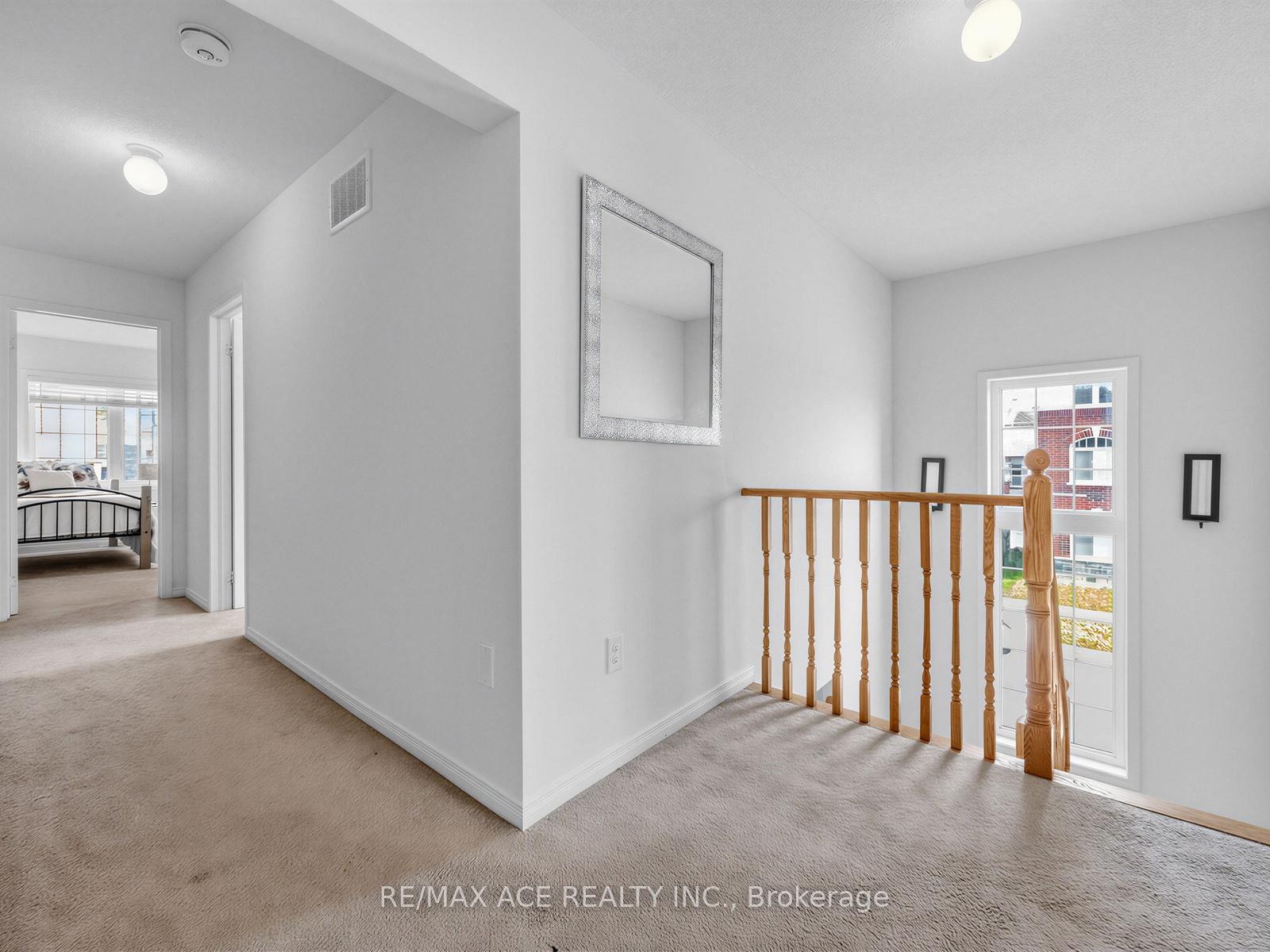 Photo 17 of 35 Turnerbury Avenue, Ajax, Central East — HOMEH