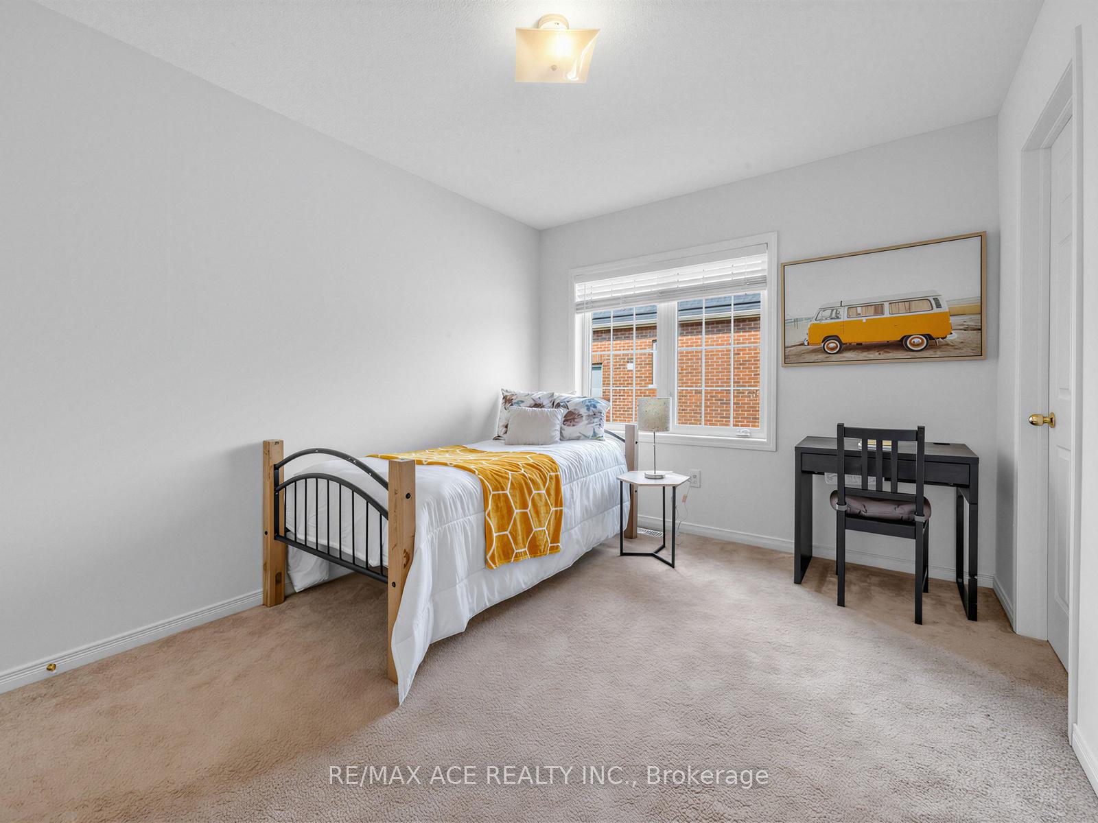 Photo 19 of 35 Turnerbury Avenue, Ajax, Central East — HOMEH