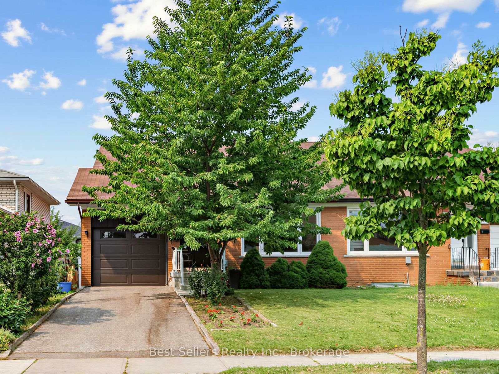 Front of 3272 Marlene Court