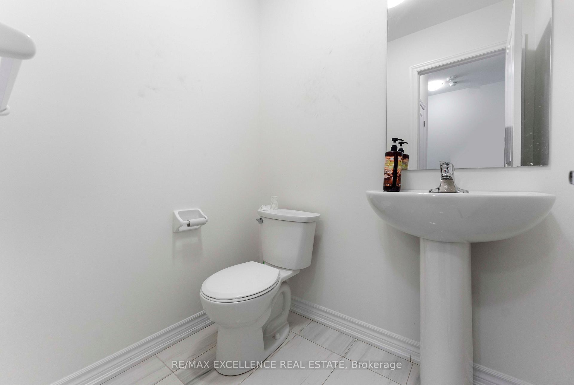 Photo 14 of 138 Winters Way, Shelburne — HOMEH