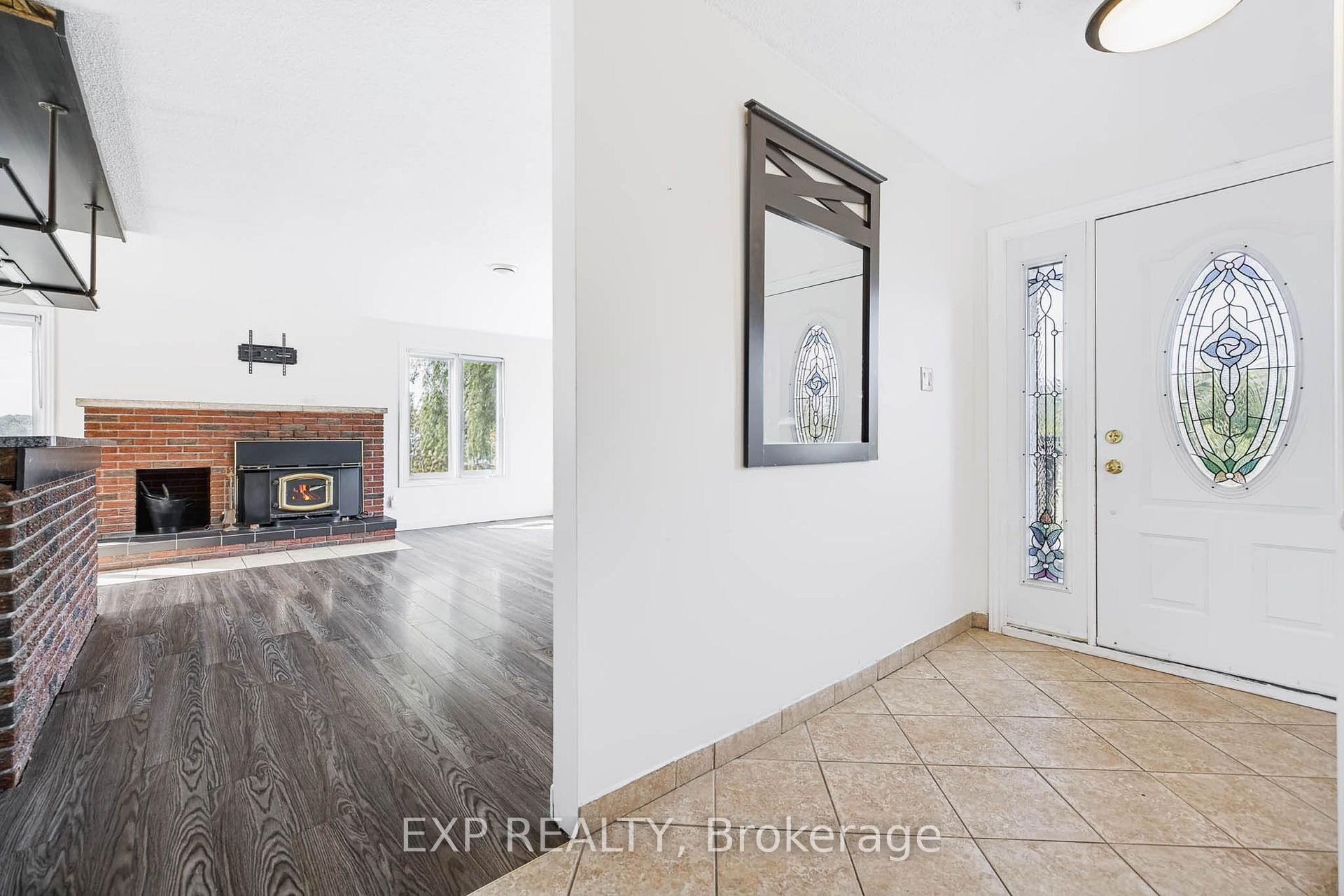 Photo 7 of 7389 Boundary Road, Russell, Russell Twp — HOMEH