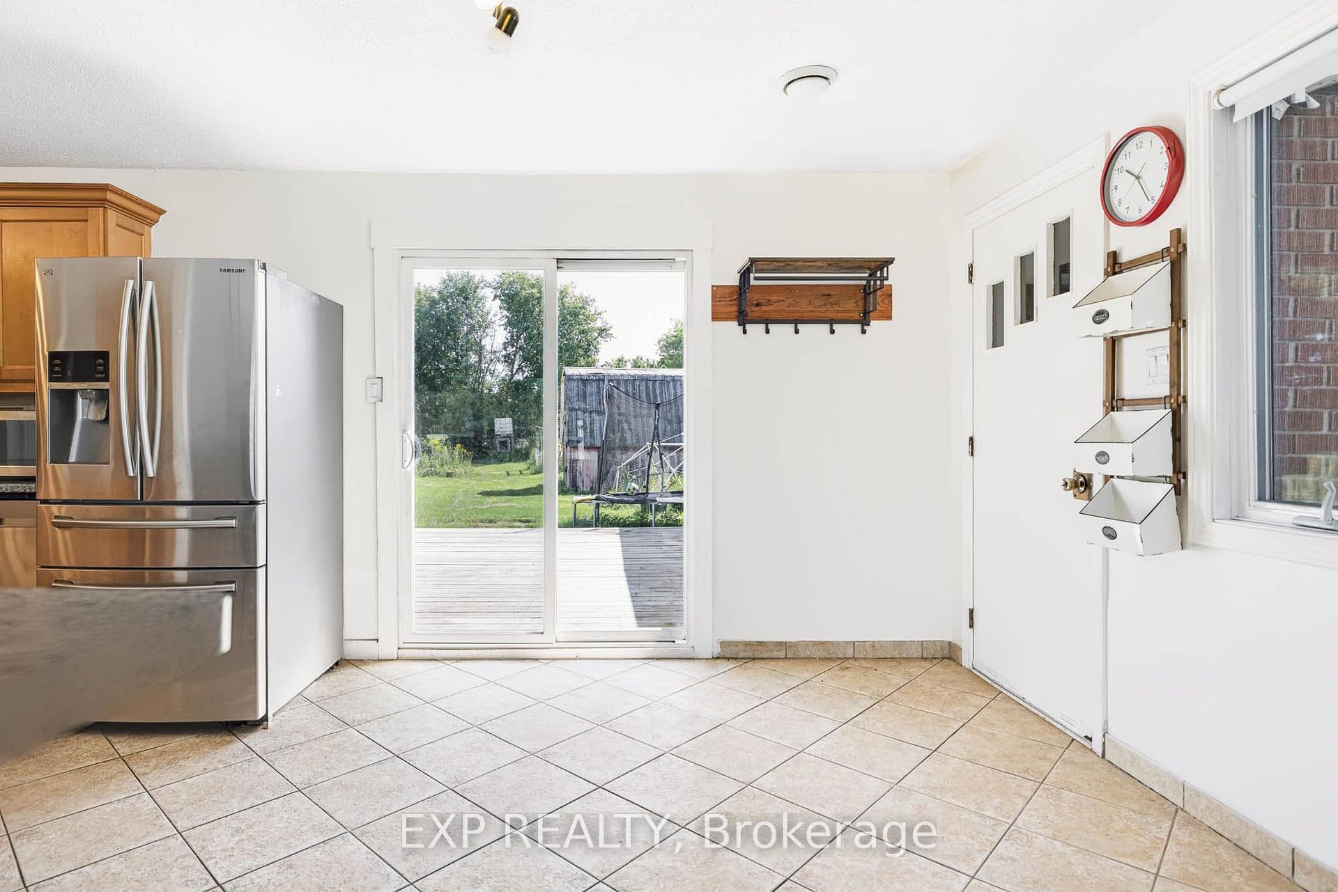Photo 19 of 7389 Boundary Road, Russell, Russell Twp — HOMEH