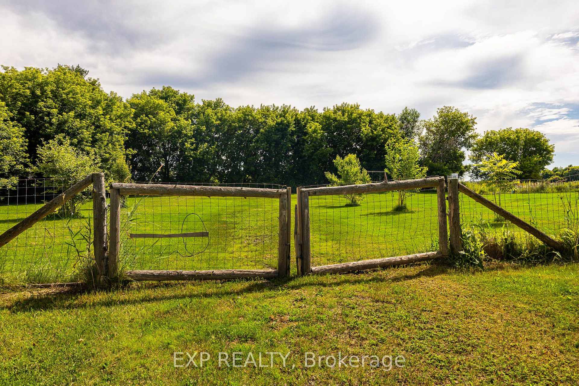 Photo 39 of 7389 Boundary Road, Russell, Russell Twp — HOMEH