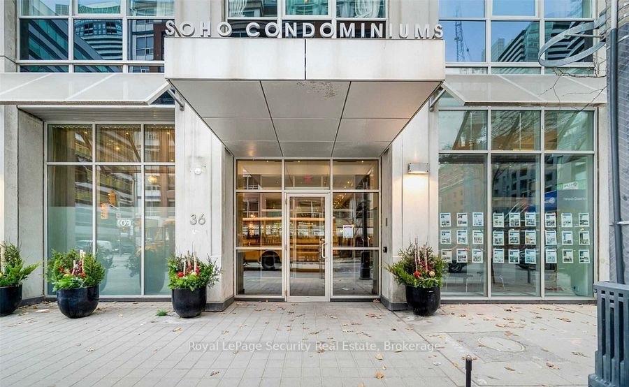 Photo 2 of Unit 1107, 36 Blue Jays Way, Toronto, Waterfront Communities — HOMEH