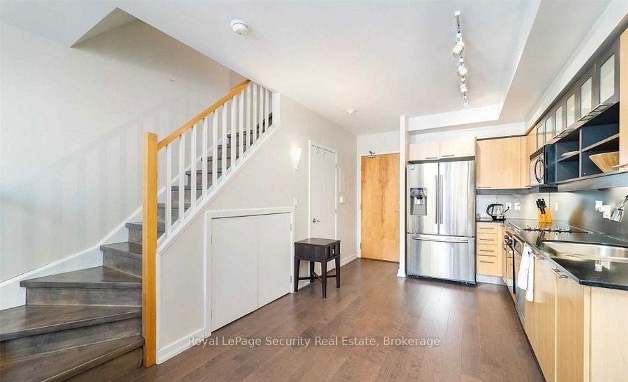 Photo 12 of Unit 1107, 36 Blue Jays Way, Toronto, Waterfront Communities — HOMEH