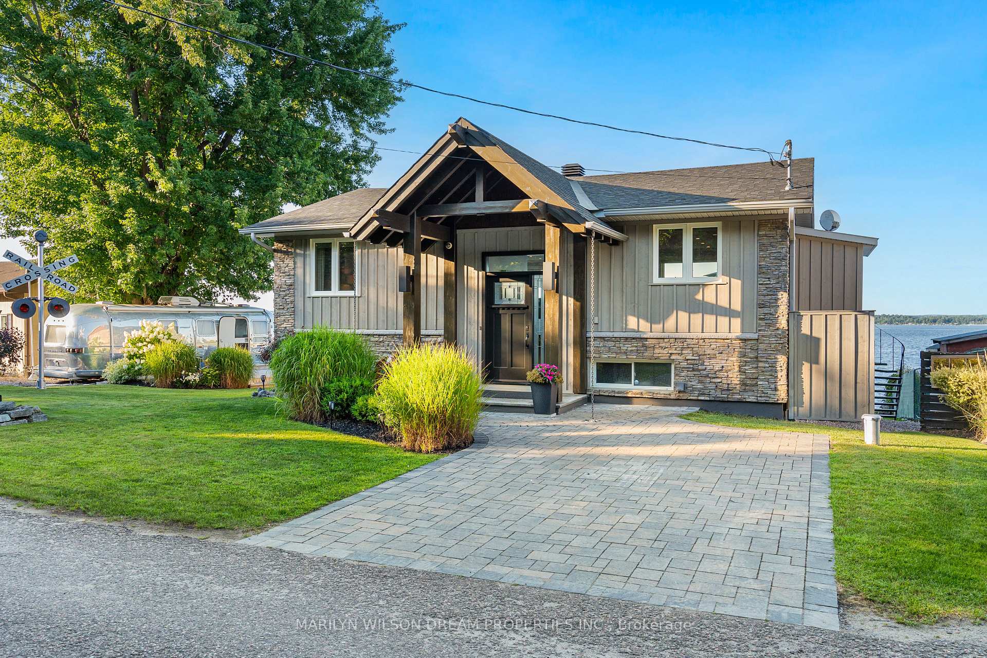 Photo 4 of 614 Lake Street, McNab/Braeside, Mcnab/Braeside Twps — HOMEH
