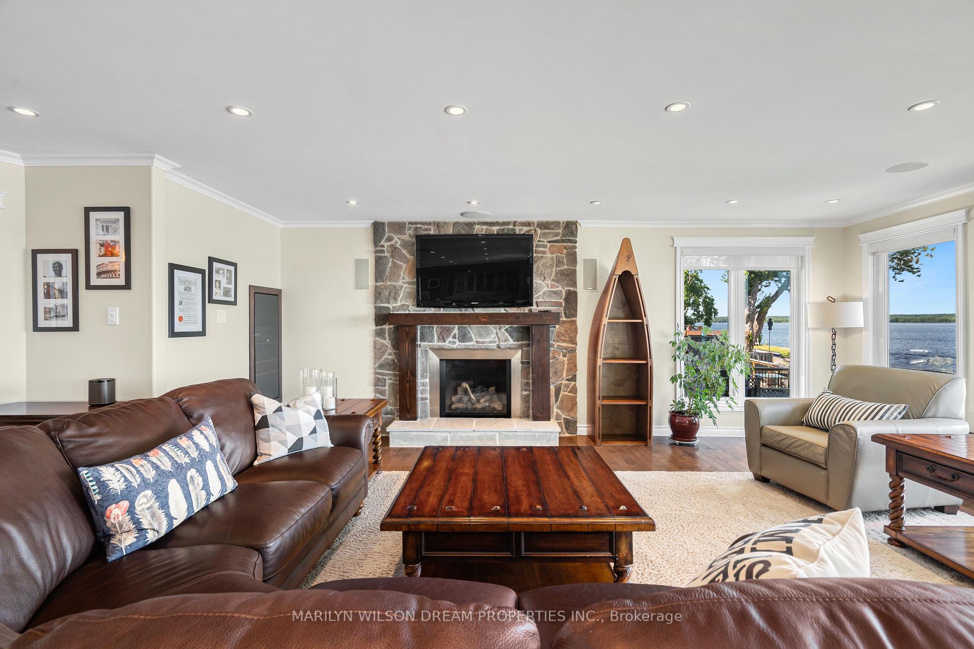 Photo 8 of 614 Lake Street, McNab/Braeside, Mcnab/Braeside Twps — HOMEH