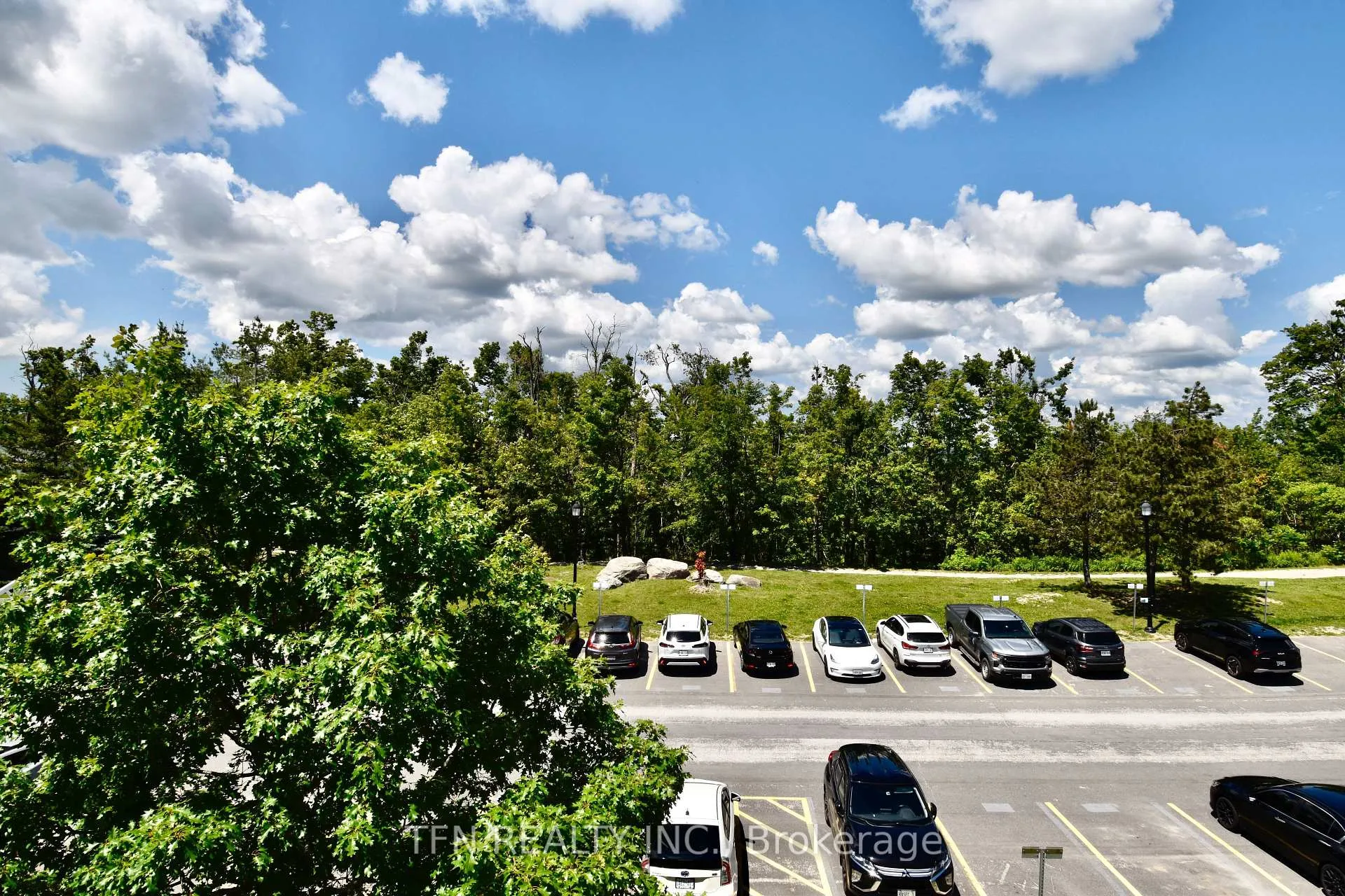 Photo of Unit 2498, 90 Highland Drive