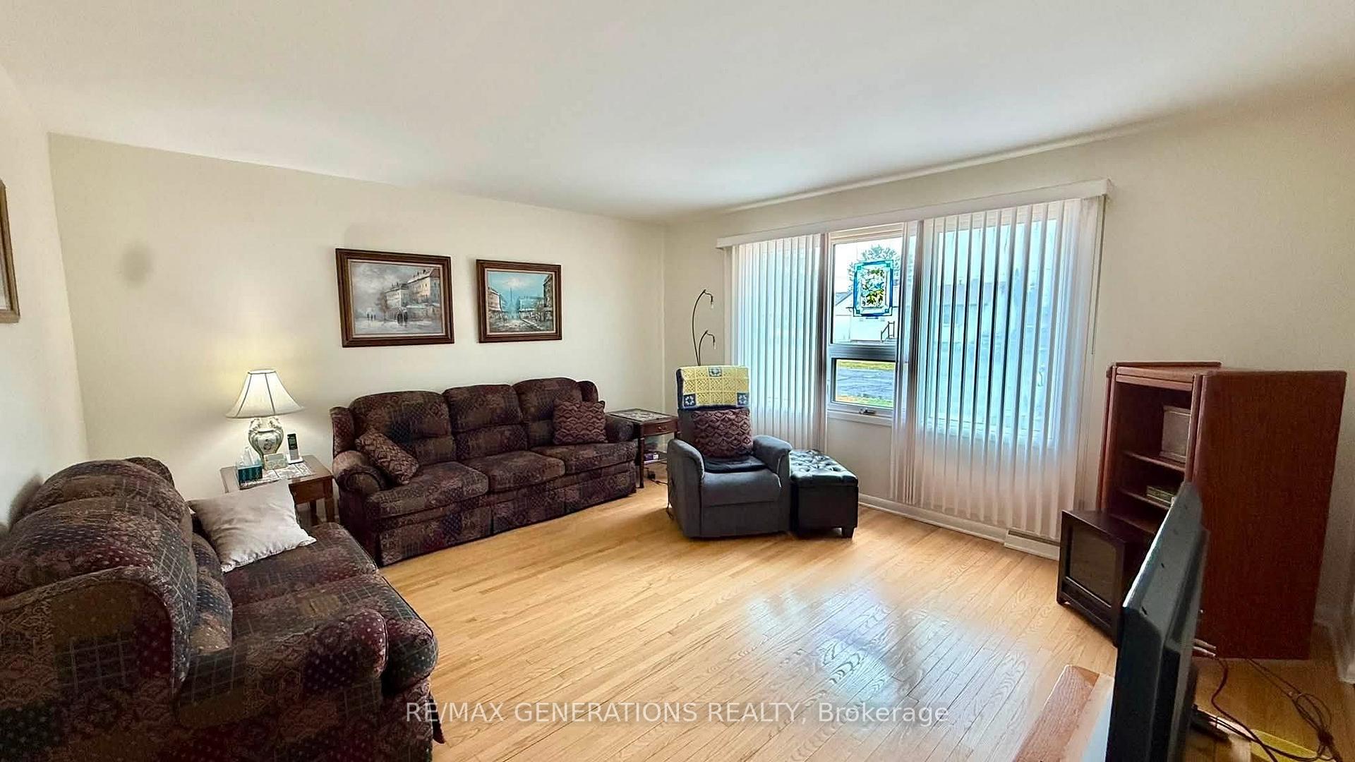 Photo 2 of 906 Home Avenue, Thunder Bay, Westfort — HOMEH