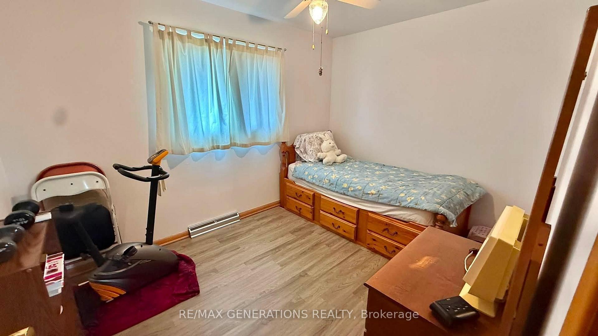Photo 13 of 906 Home Avenue, Thunder Bay, Westfort — HOMEH