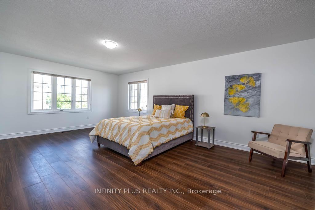 Photo 16 of 1 Ebury Drive, Brampton, Credit Valley — HOMEH