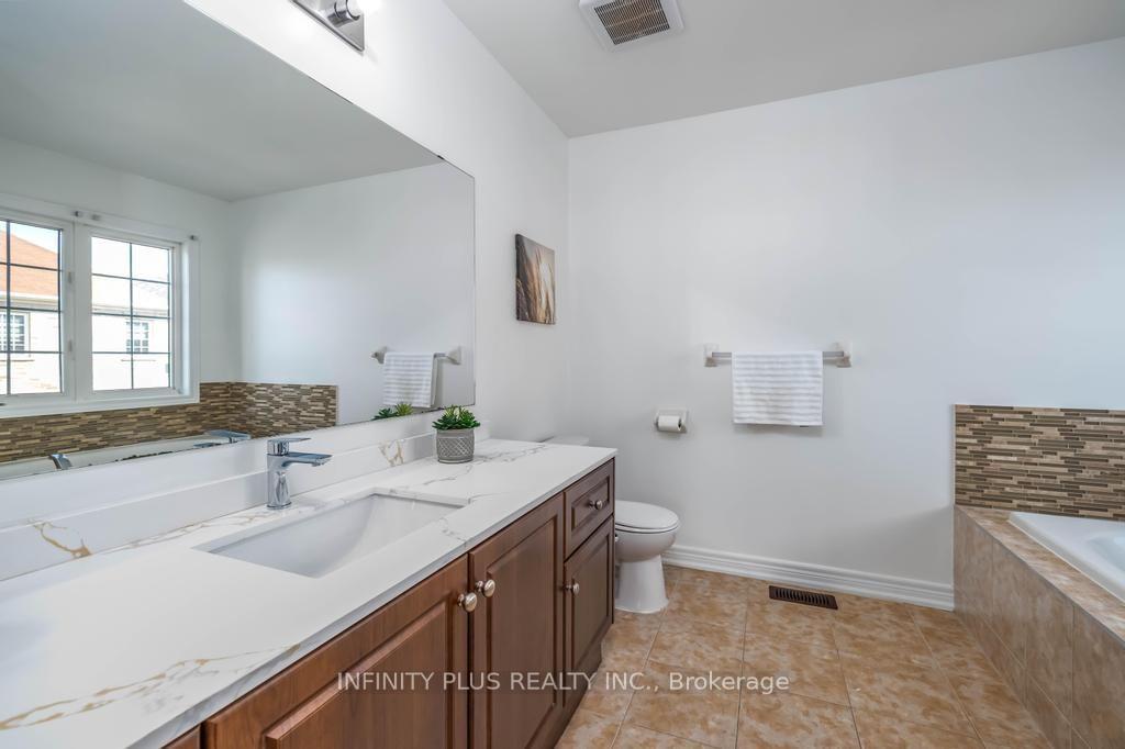 Photo 18 of 1 Ebury Drive, Brampton, Credit Valley — HOMEH