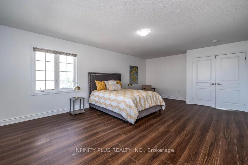 Photo 38 of 1 Ebury Drive, Brampton, Credit Valley — HOMEH