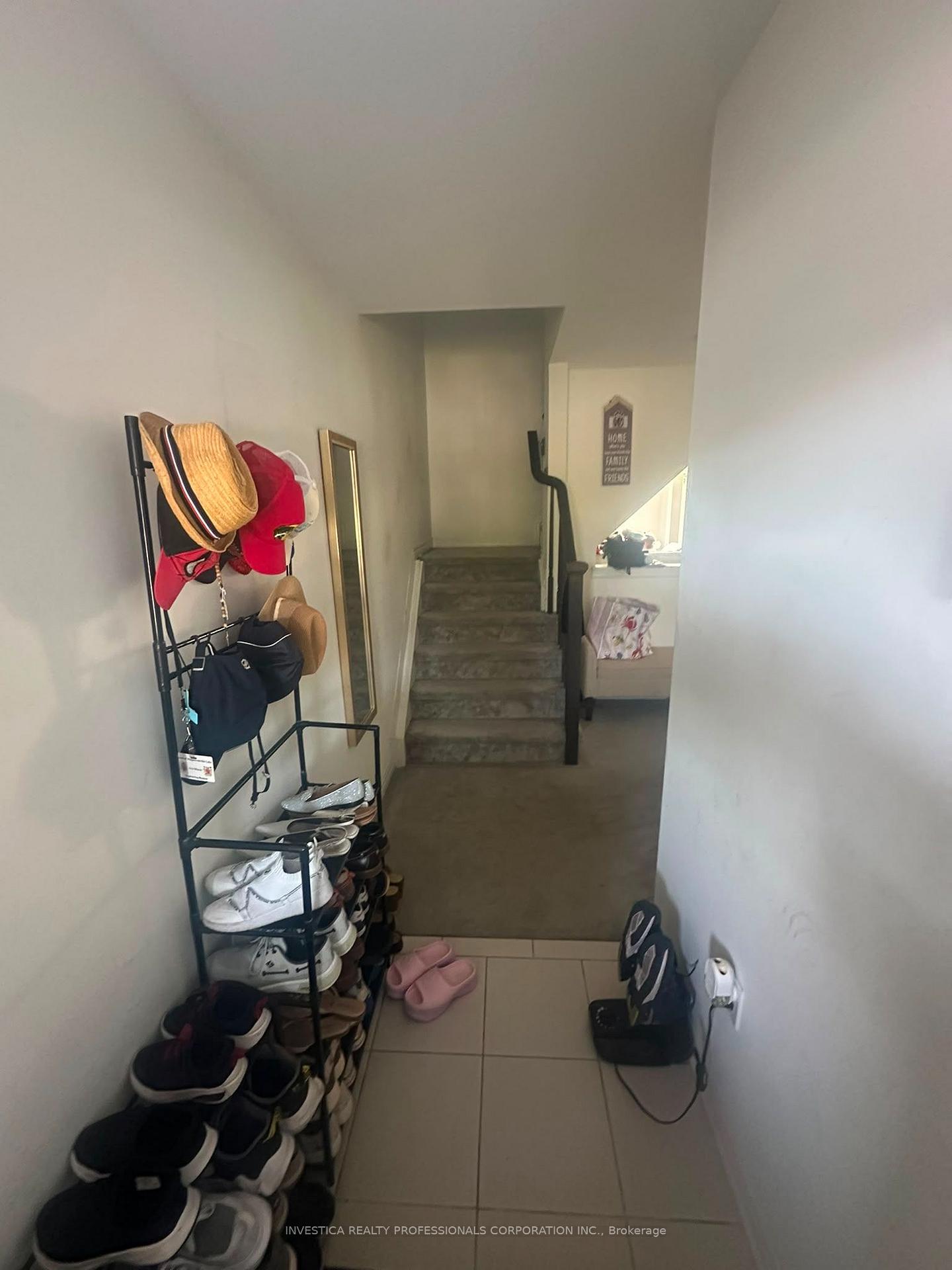 Photo 10 of 8029 Cole Court, Niagara Falls, Oldfield — HOMEH